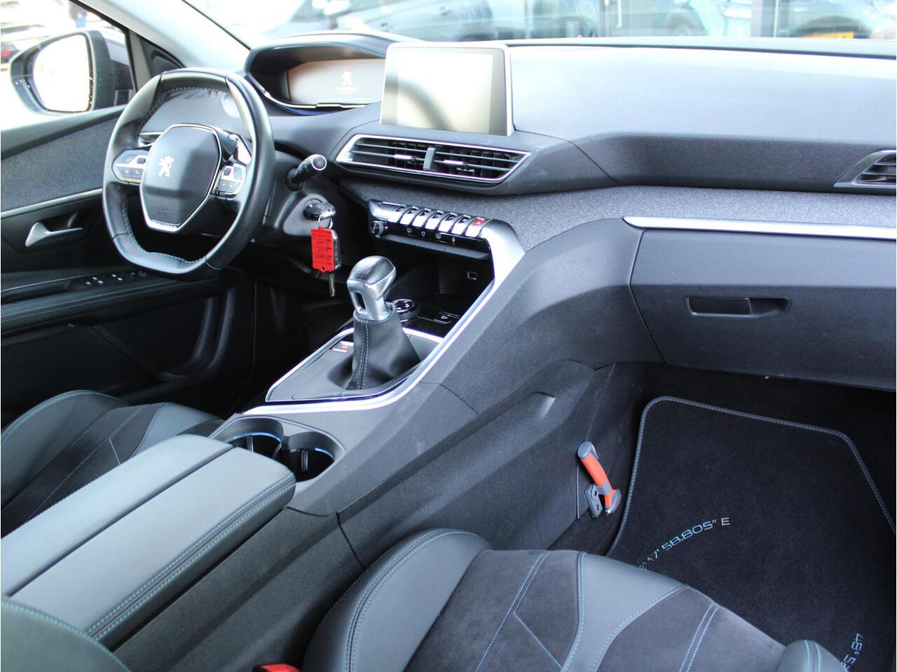 Peugeot 3008 1.2 PureTech Crossway | Navi / Camera / Climate