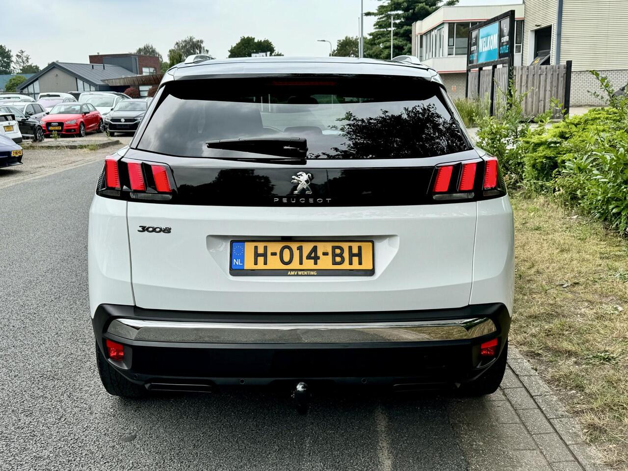 Peugeot 3008 1.2 PureTech Crossway 130PK LederoTrekhaakoCAMERA