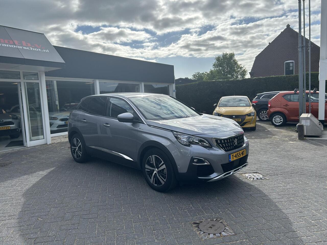Peugeot 3008 1.6 HYbrid 225 Allure