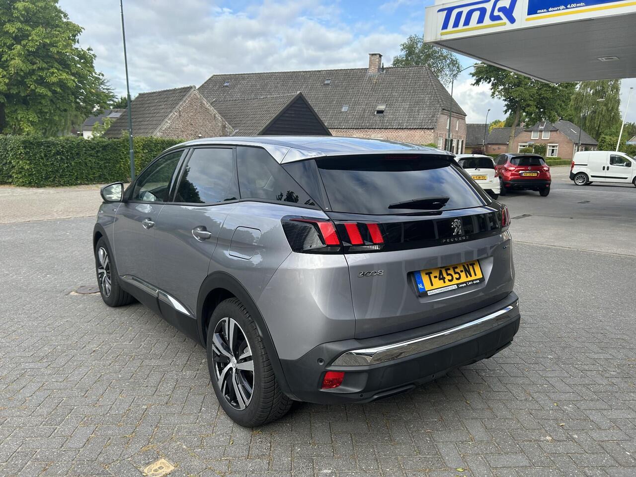 Peugeot 3008 1.6 HYbrid 225 Allure