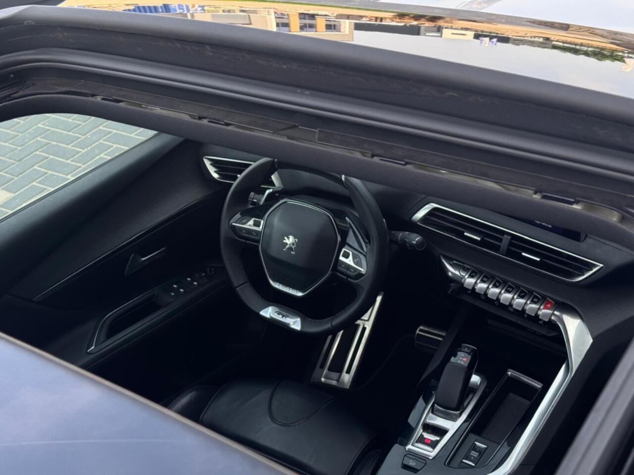 Peugeot 3008 1.6 HYbrid4 300 GT FULL PANO NAVI CLIMATE CAMERA SPORTVELGEN