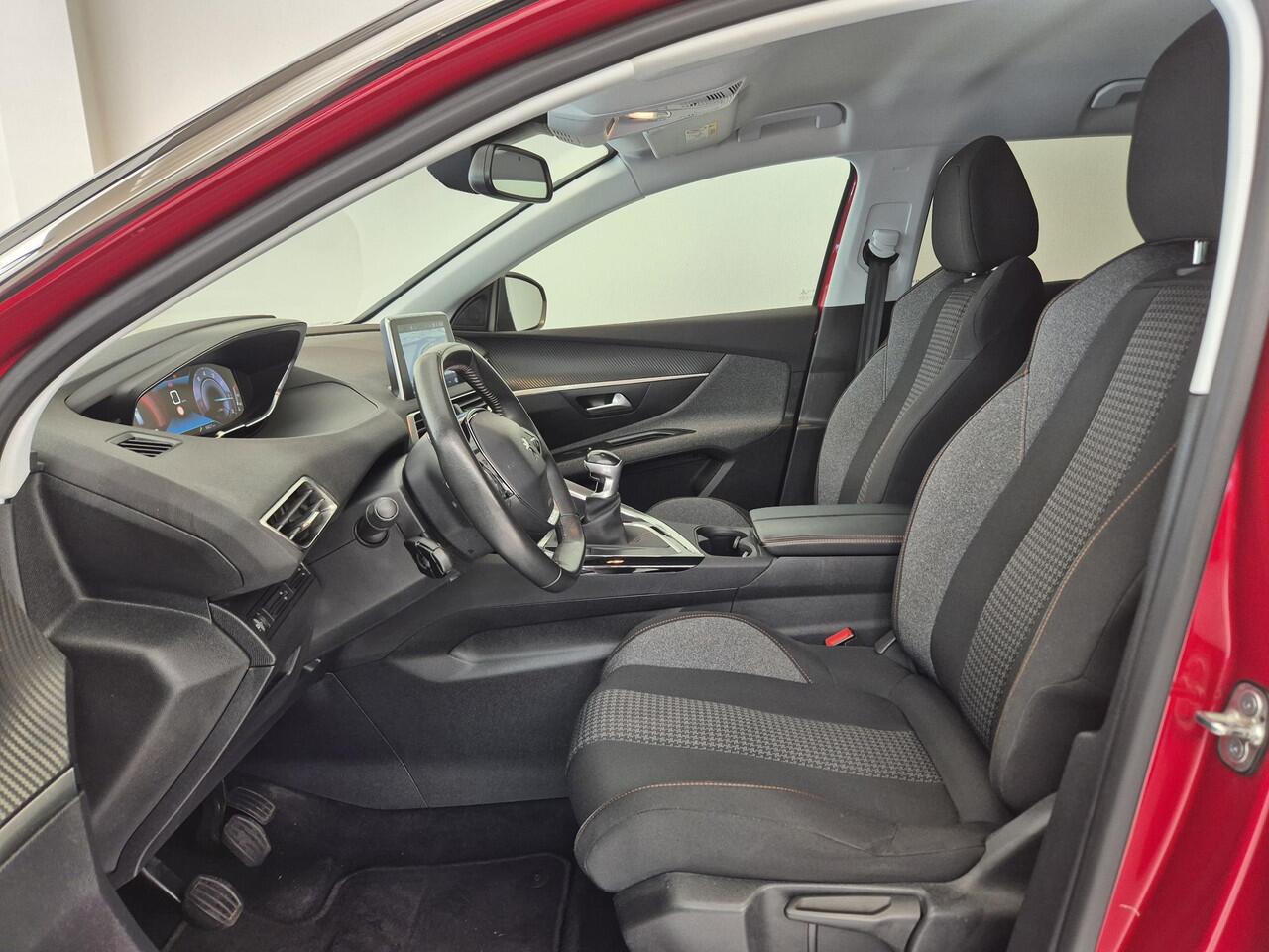 Peugeot 3008 1.2 PureTech Access | Navigatie | Parkeersensoren voor/achter | Apple Carplay/Android Auto |