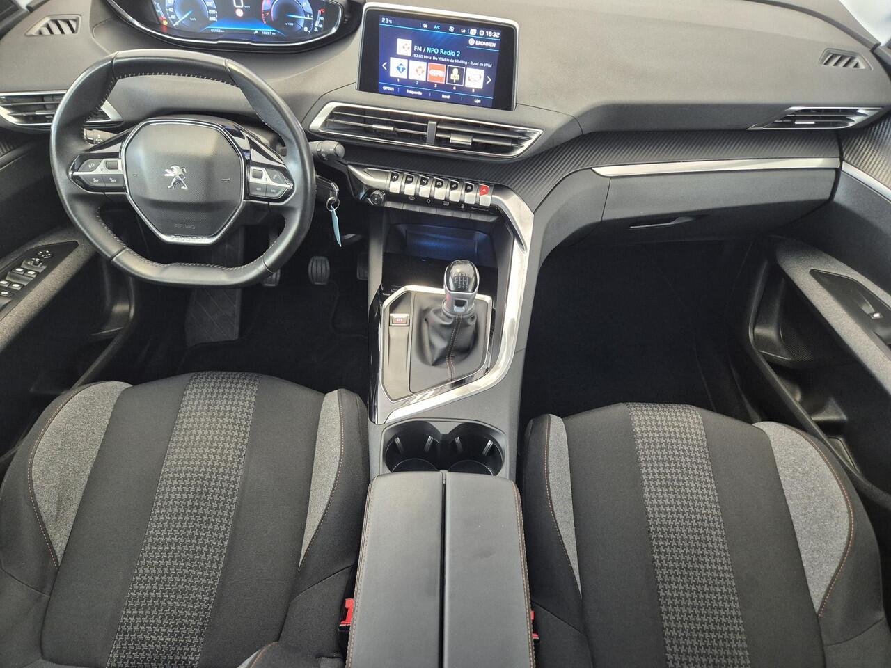 Peugeot 3008 1.2 PureTech Access | Navigatie | Parkeersensoren voor/achter | Apple Carplay/Android Auto |