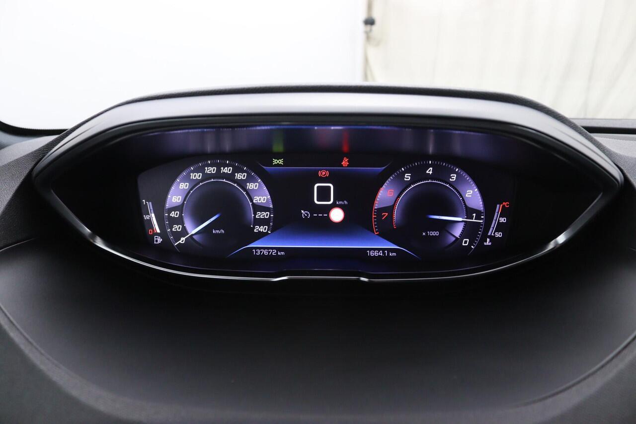 Peugeot 3008 1.2 PureTech*GT Line*FULL-LED*NAVI*ECC*CRUISE*