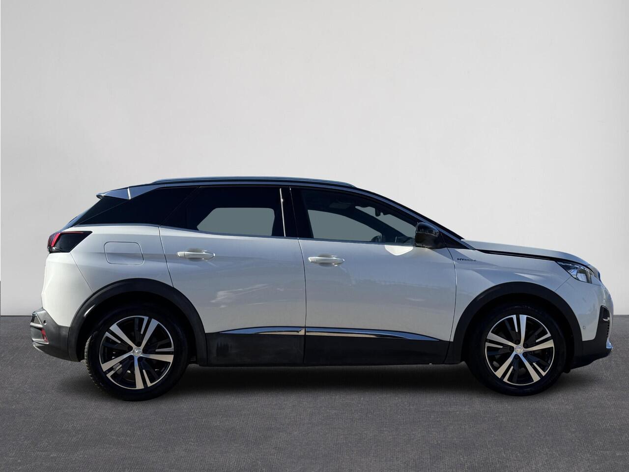 Peugeot 3008 1.6 HYbrid4 300 GT | Cruise | Automaat | Pano | Carplay | Stoel verwarming | Afneembare Trekhaak | ( Vesteging - Nieuwegein )