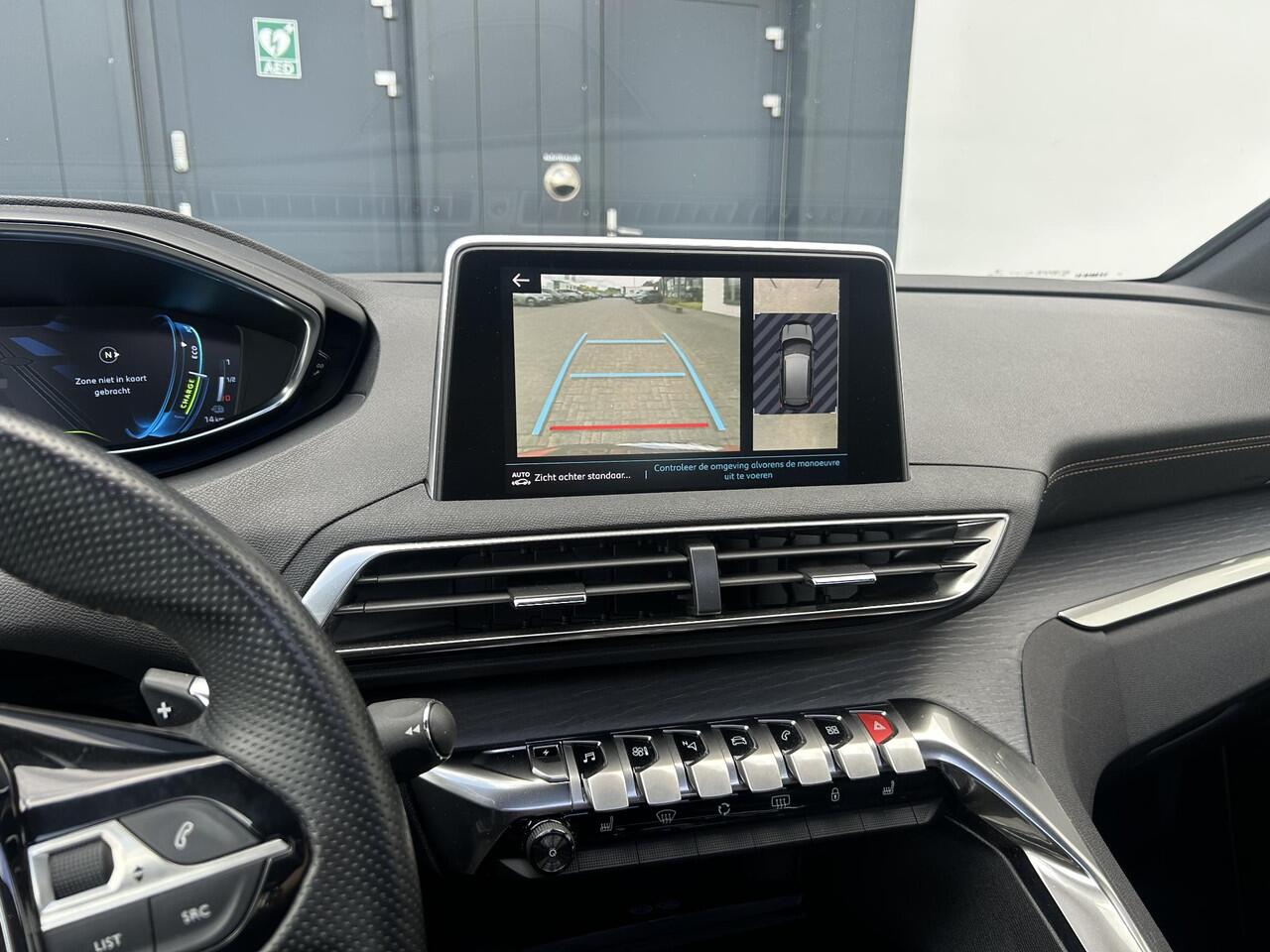 Peugeot 3008 1.6 HYbrid4 | NIEUWE ACCU | 4x4 300pk GT | Nappaleder | Panoramadak | El.kofferklep | Zeer compleet | Incl. 12 mnd garantie