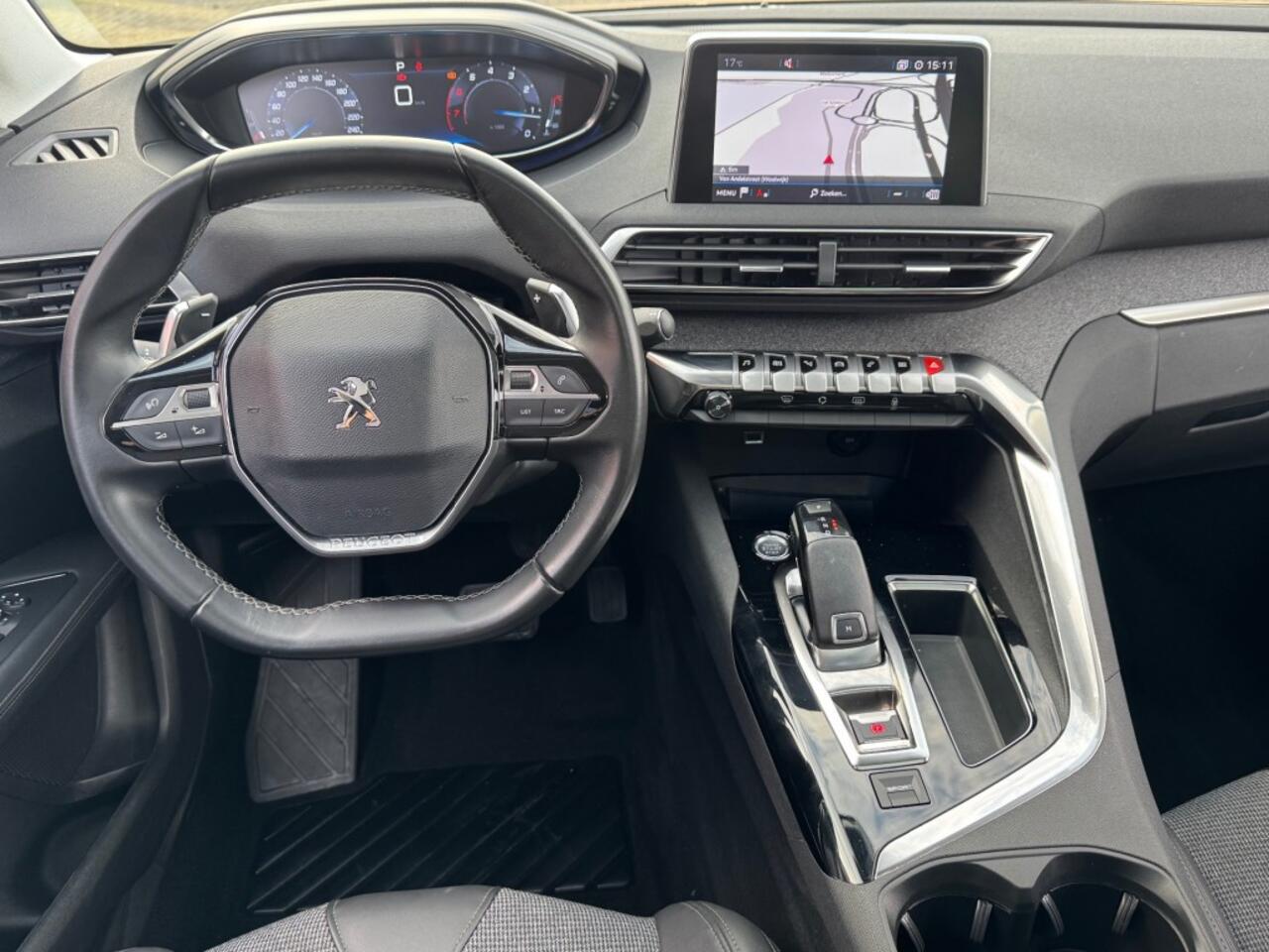 Peugeot 3008 1.2 PURETECH AUT ALLURE. 130PK PANO LED NAVI CAMERA CARPLAY AIRCO