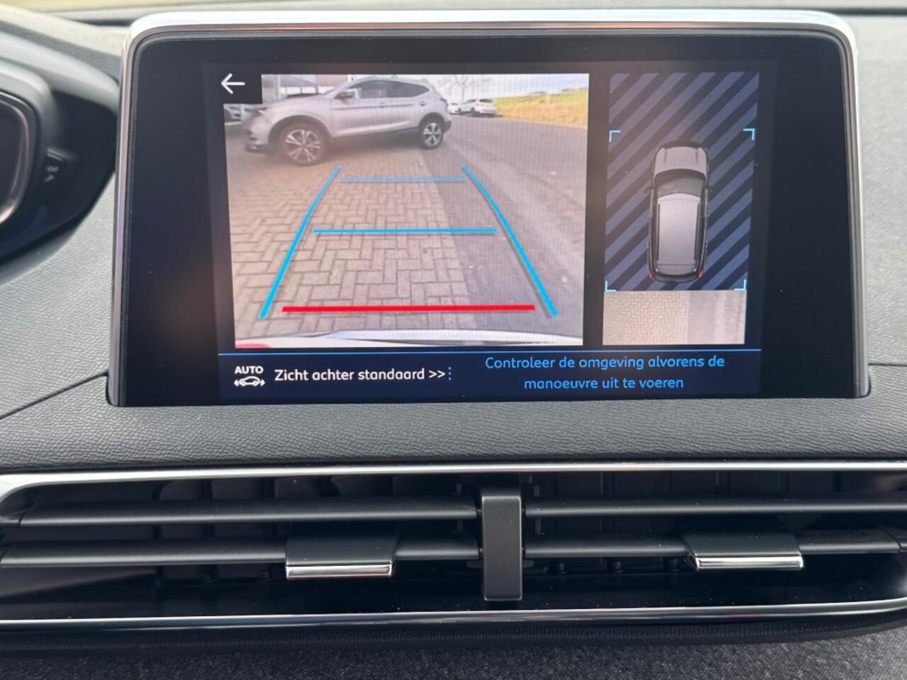 Peugeot 3008 1.2 PURETECH AUT ALLURE. 130PK PANO LED NAVI CAMERA CARPLAY AIRCO