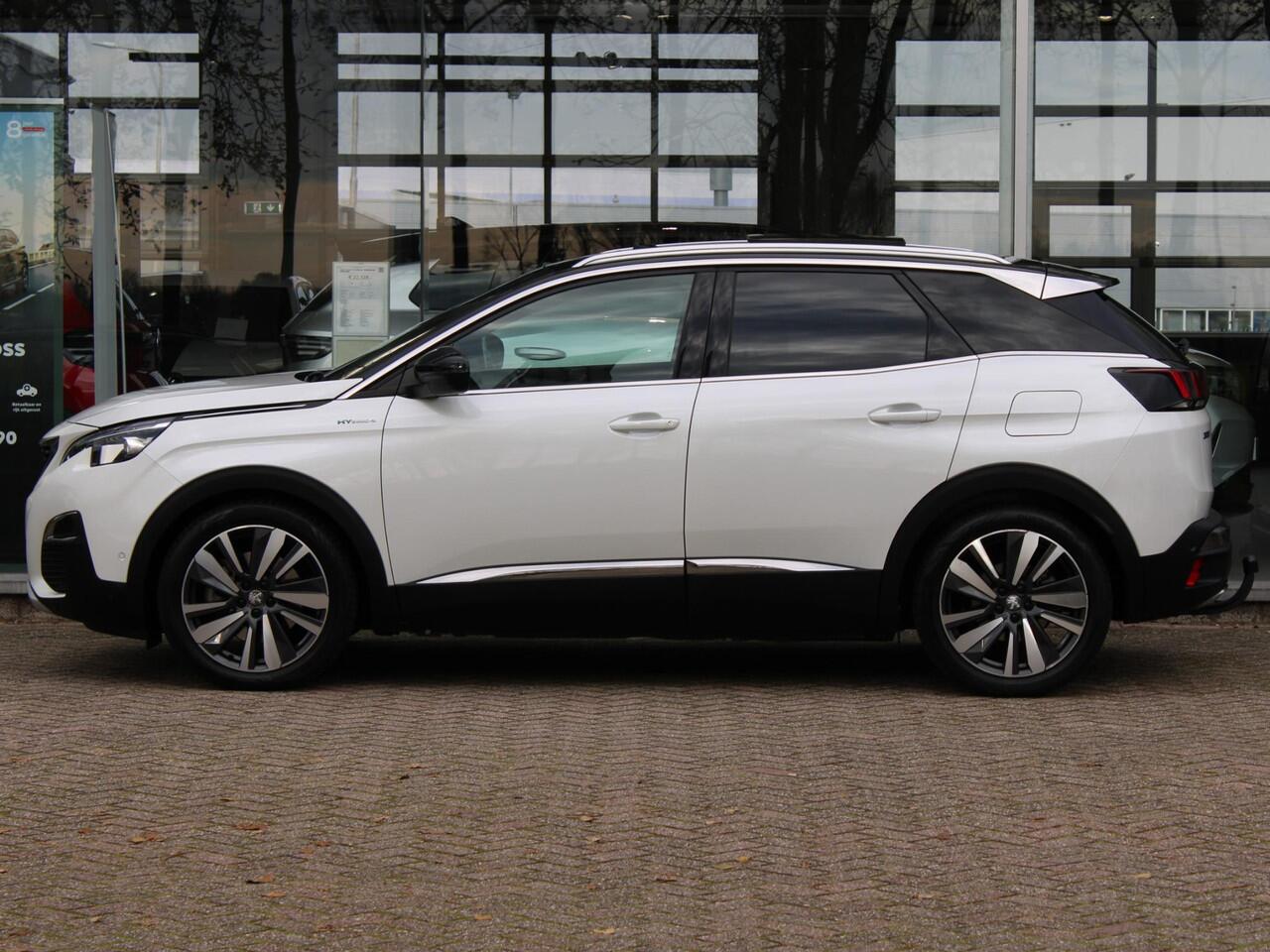 Peugeot 3008 1.6 HYbrid4 300 Première Pack | Automaat | Trekhaak / Pano / Focal / Camera