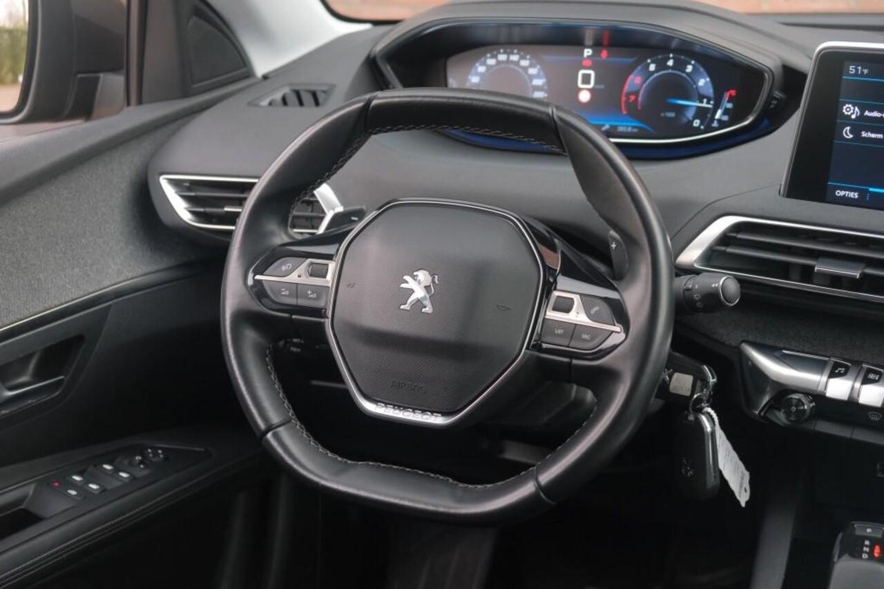 Peugeot 3008 1.2 PureTech 130pk EAT8 Allure | Navi | App Connect | Climate | Cruise | Camera | PDC | Trekhaak