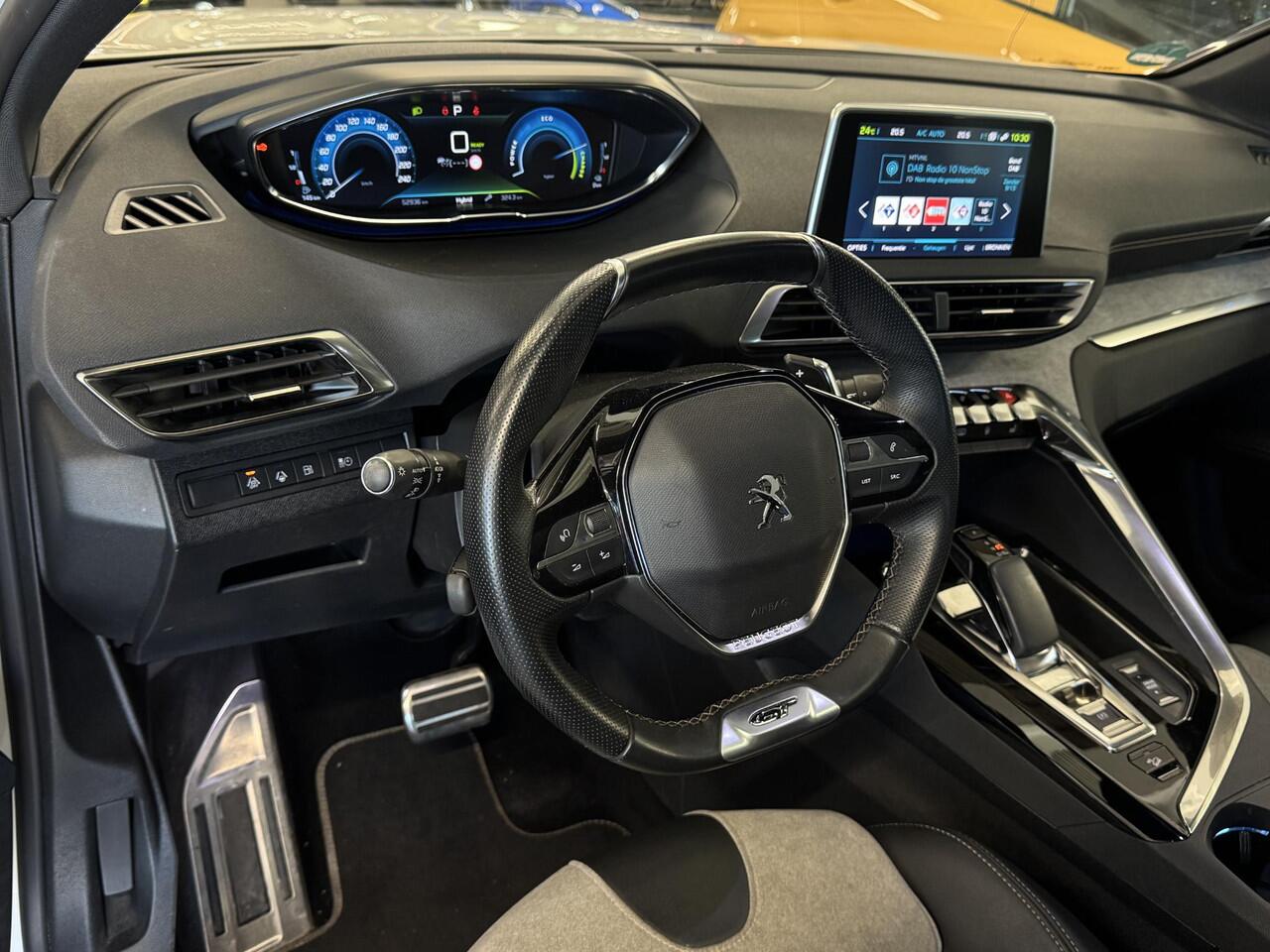 Peugeot 3008 1.6 HYbrid4 300 GT | Cruise | Automaat | Pano | Carplay | Stoel verwarming | Afneembare Trekhaak | ( Vestiging - Nieuwegein )