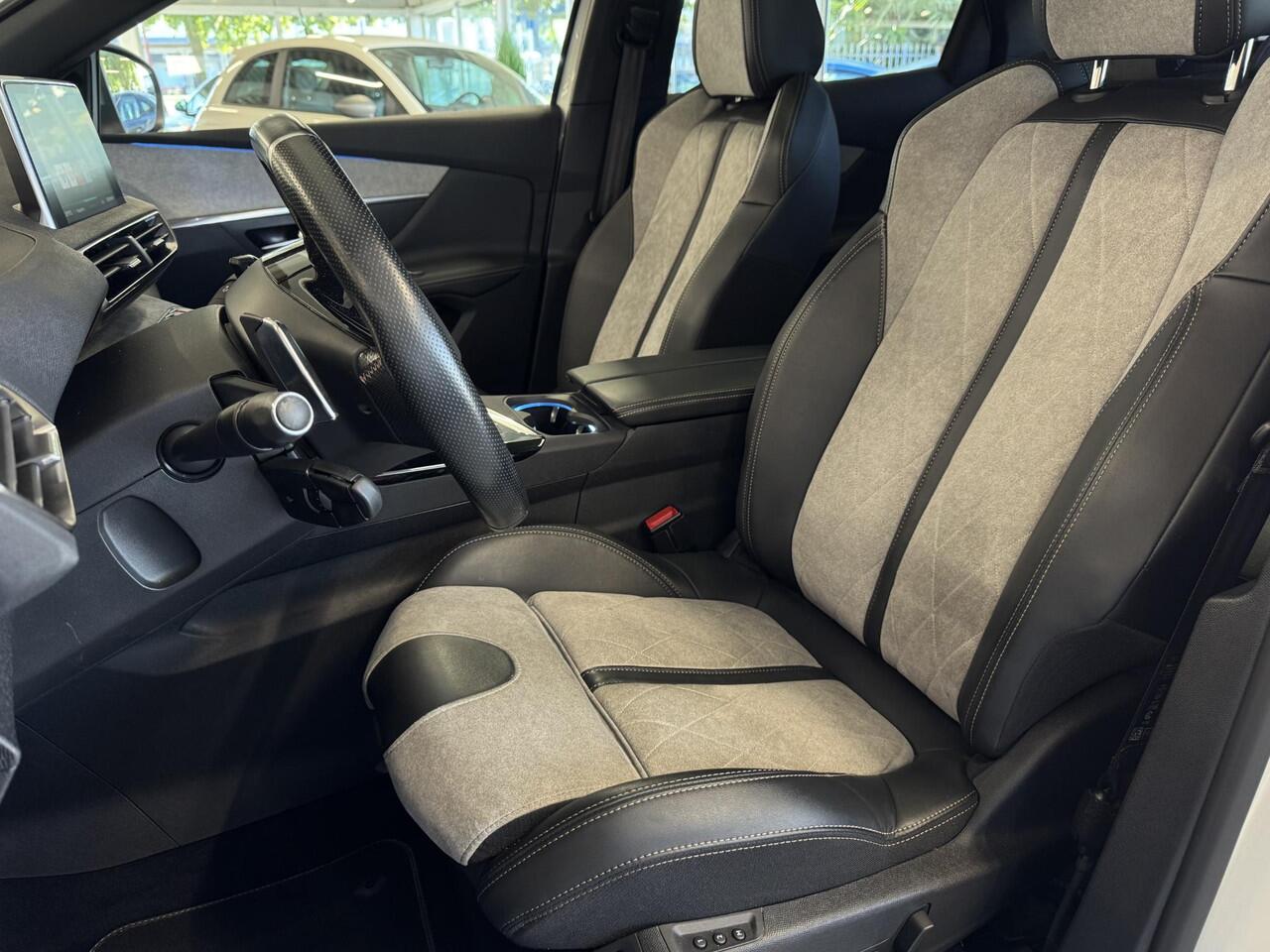 Peugeot 3008 1.6 HYbrid4 300 GT | Cruise | Automaat | Pano | Carplay | Stoel verwarming | Afneembare Trekhaak | ( Vestiging - Nieuwegein )