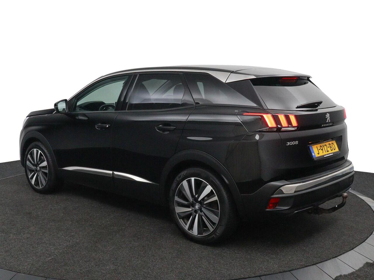 Peugeot 3008 *CARPLAY*CAMERA*ECC*HAAK*NAVI*ELEK.KLEP*1/2LEDER*