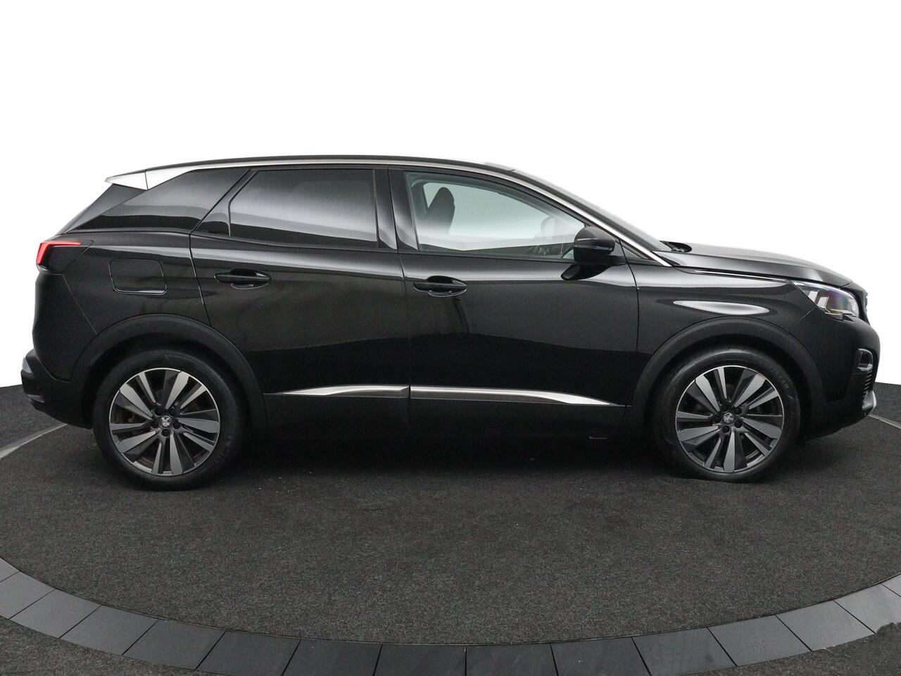 Peugeot 3008 *CARPLAY*CAMERA*ECC*HAAK*NAVI*ELEK.KLEP*1/2LEDER*
