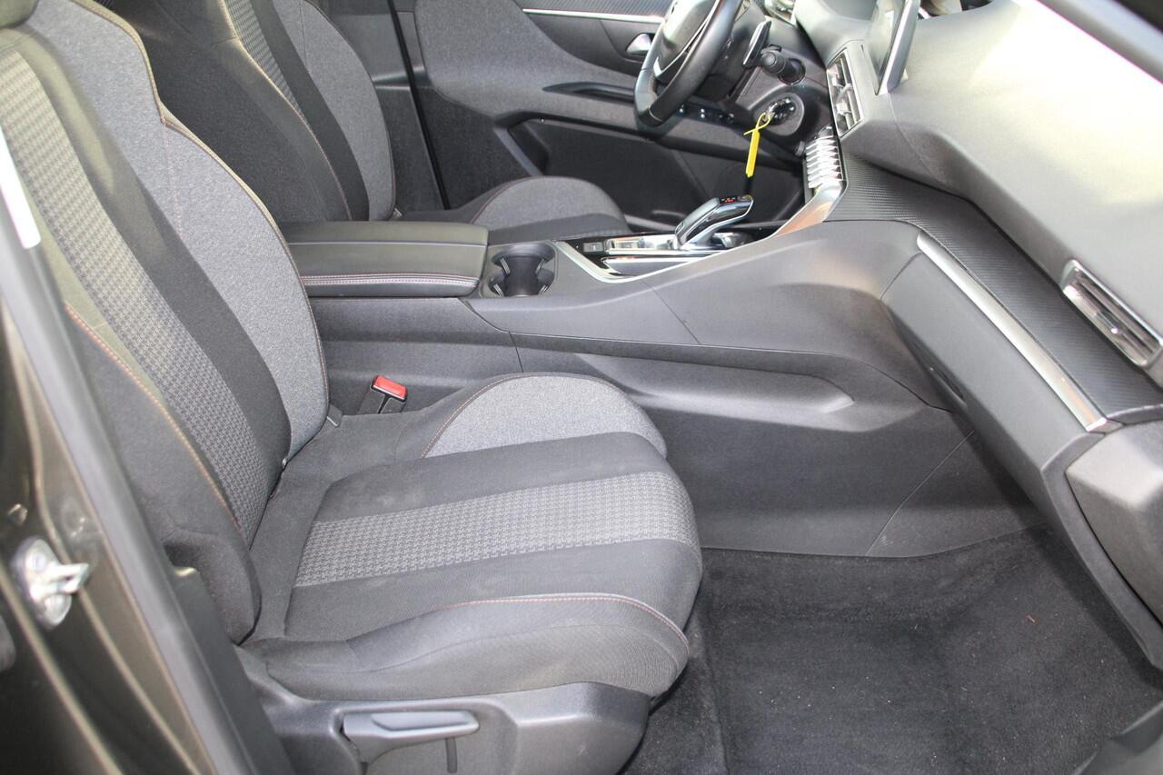 Peugeot 3008 1.2 PureTech 130pk Active Automaat Airco Navi Carplay 57.242km