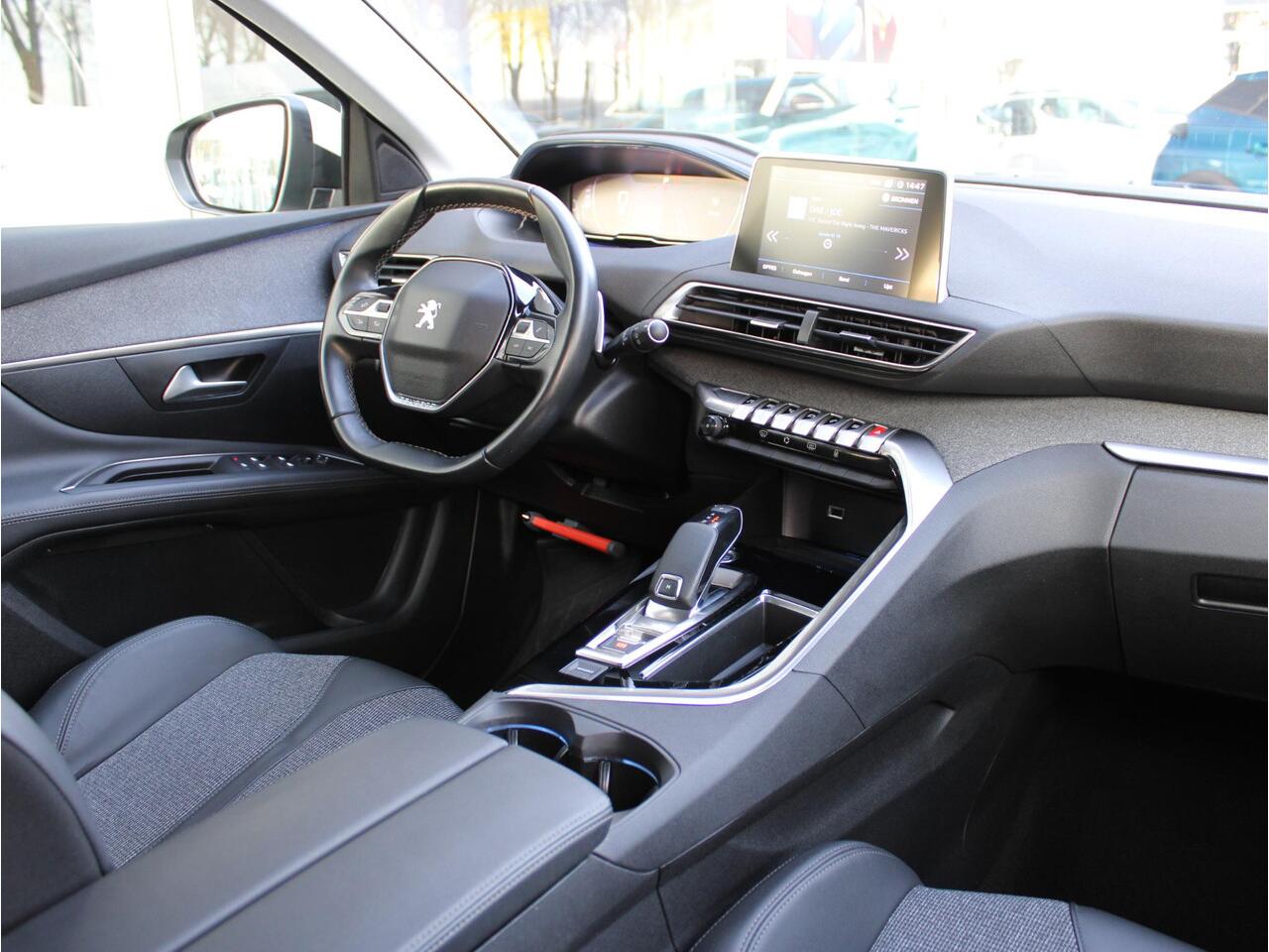 Peugeot 3008 1.2 PT Blue Lease Premium | Automaat | Camera / Navi / Climate