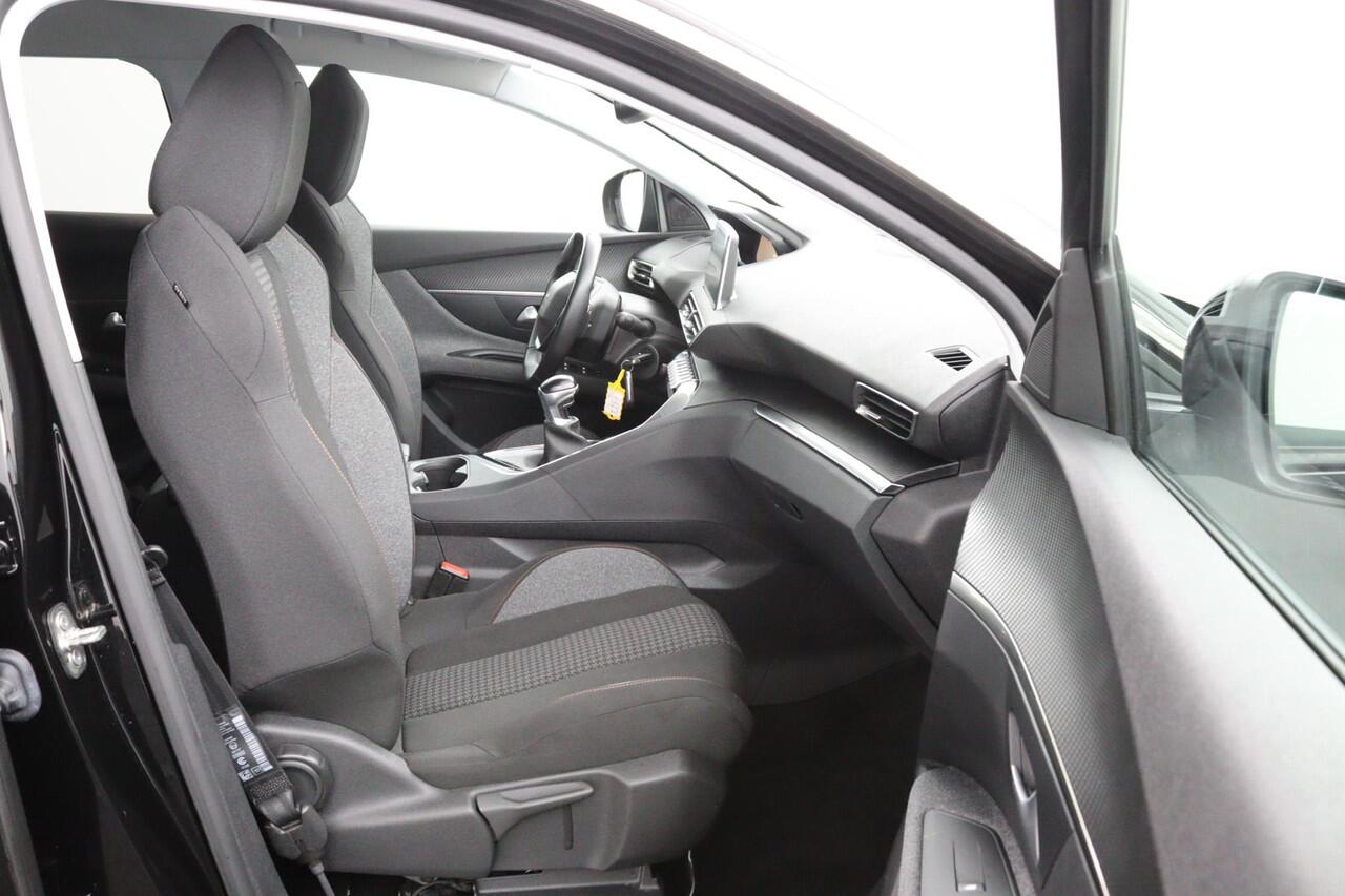 Peugeot 3008 1.2 *130PK*CARPLAY*ECC*CRUISE*NAVI*CAMERA*