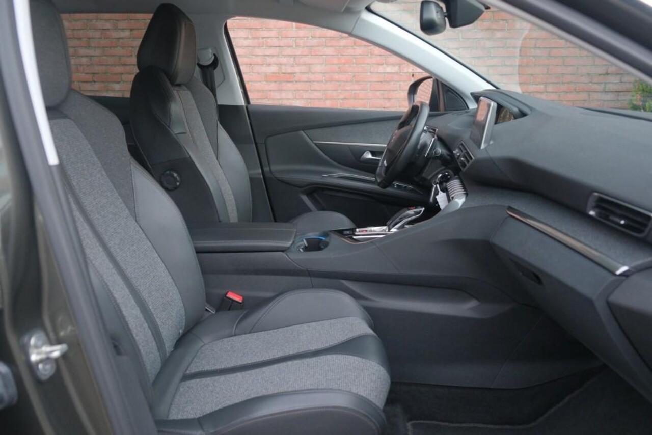 Peugeot 3008 1.2 PureTech 130pk EAT8 Allure | Navi | App Connect | Climate | Cruise | Camera | PDC | Trekhaak