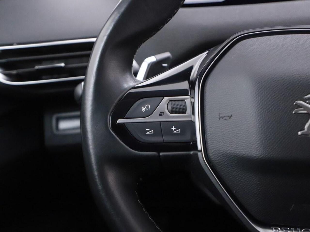 Peugeot 3008 1.2T 130PK Automaat Blue Lease Premium Avantage Focal/Stoelverwarming/Ecc/Nav