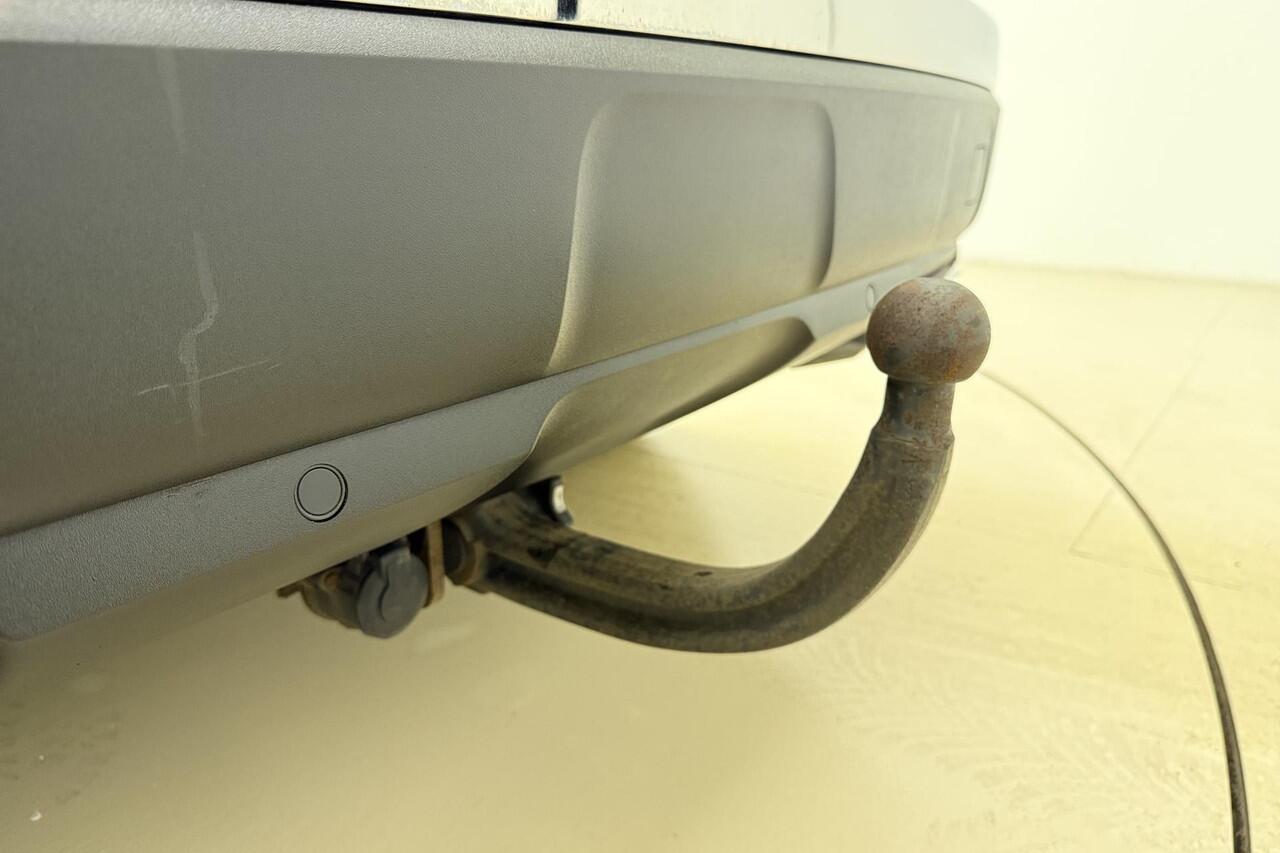 Peugeot 3008 1.6 HYbrid4 300 Première Pack Avantage Design Lederen Stoelen l Elektrisch + Memory + Massage/Verwarmbaar l Schuif-Kanteldak l Camera l PDC l Trekhaak l Apple Carplay/Android Auto l Elektrische kofferbak l Adaptive Cruise l Climate Control l DAB l Draadlo