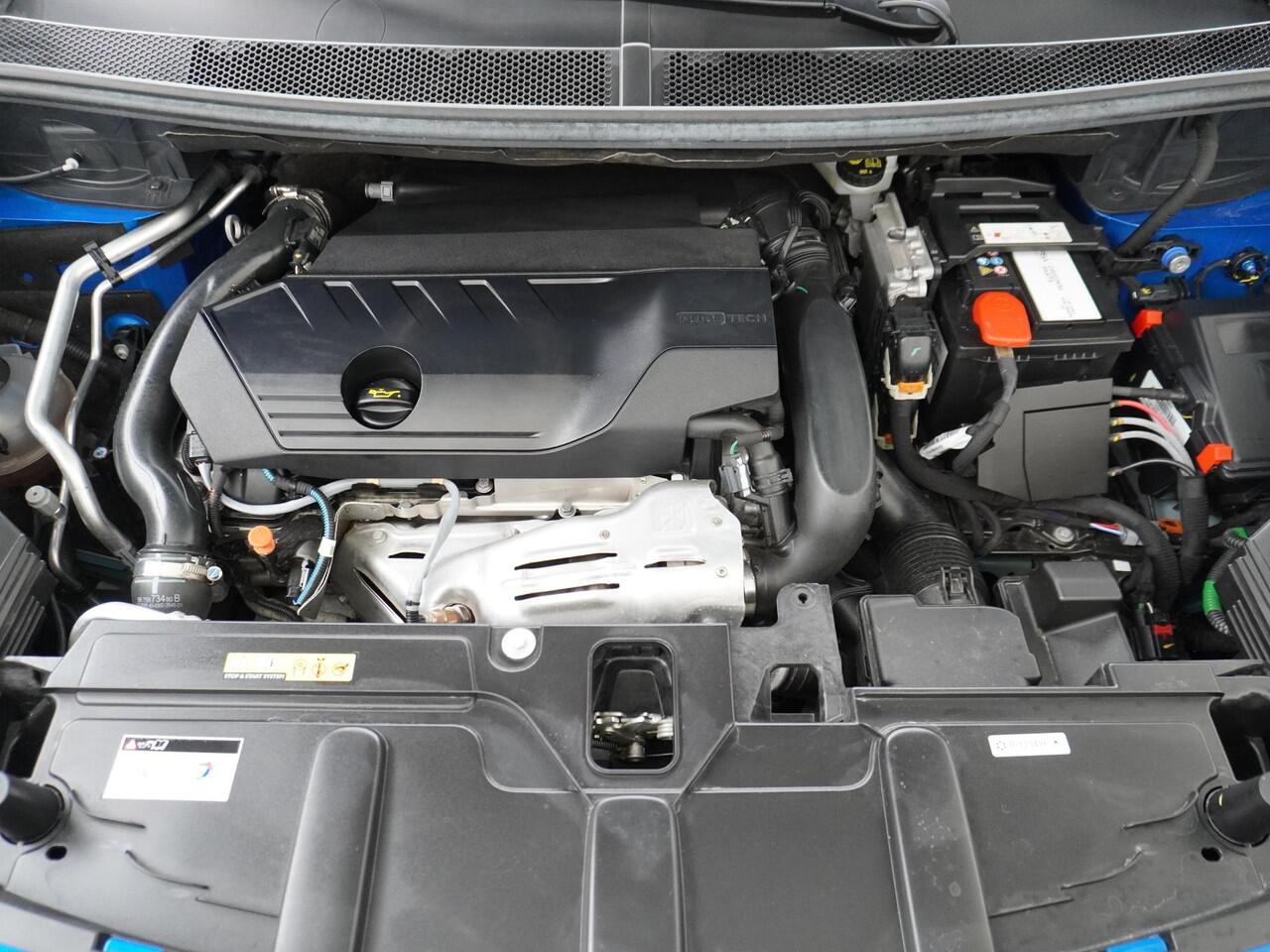 Peugeot 3008 1.6 PureTech GT Camera | NAP | Panorama dak | Afneembare Trekhaak