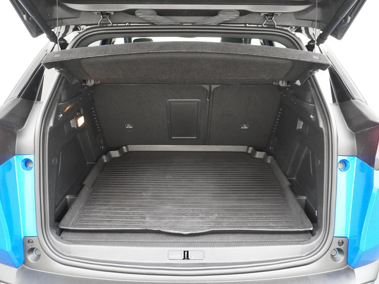 Peugeot 3008 1.6 PureTech GT Camera | NAP | Panorama dak | Afneembare Trekhaak