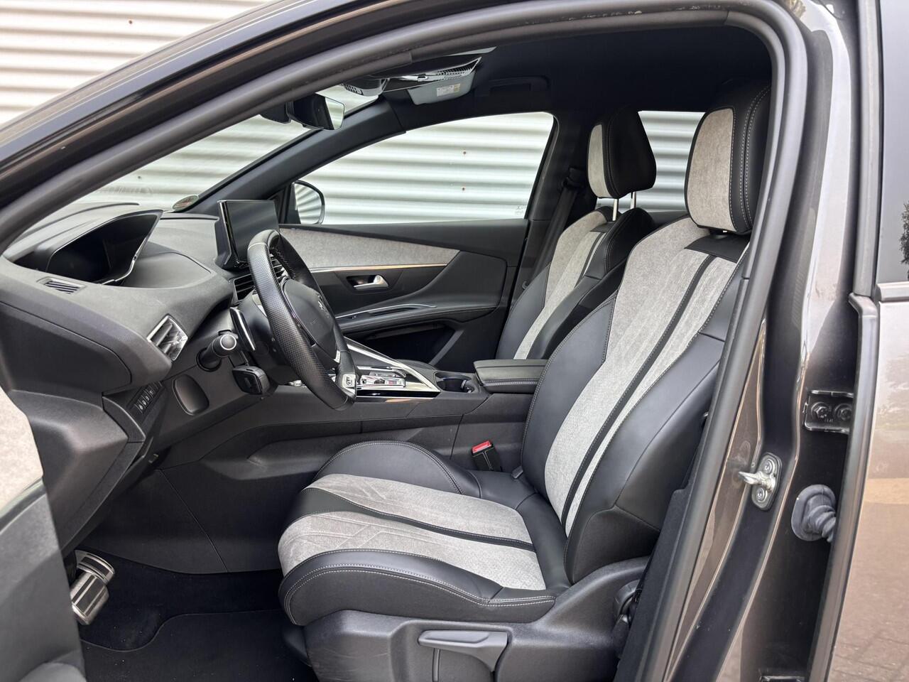 Peugeot 3008 GT Pack Business 1.6 PHEV HYbrid 225pk EAT8 | BLACK PACK | STOELVERW. | HANDSFREE A.KLEP | NAVI | DODEHOEKBEW. | ACHTERUITRIJCAMERA |