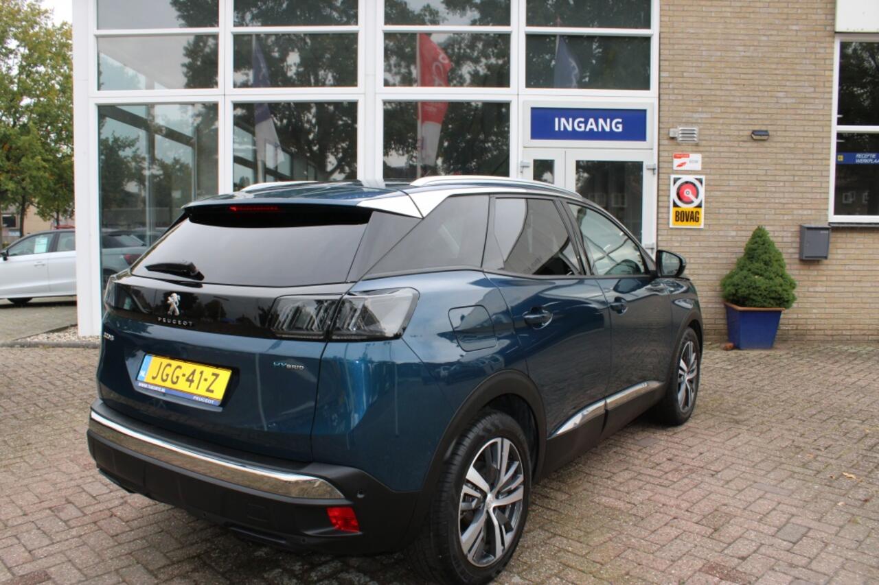 Peugeot 3008 1.6 HYbrid Allure