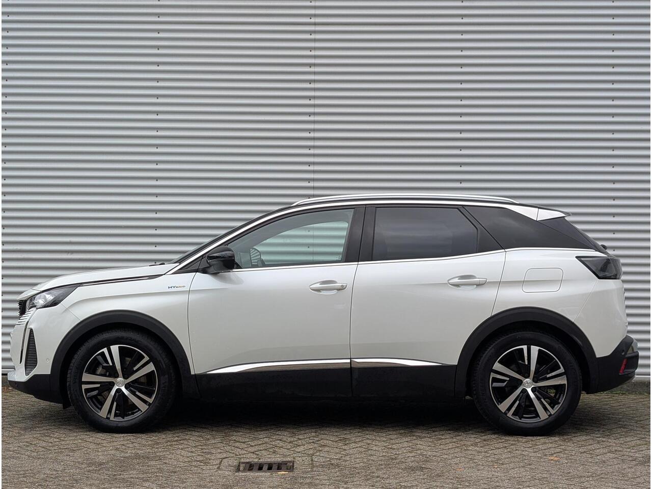 Peugeot 3008 GT 1.6 PHEV HYbrid 225pk EAT8 | SCHUIF/KANTELDAK | NIGHTVISION | FOCAL HIFI | HANDSFREE A.KLEP | STOELVERW. | NAVI | CAMERA |