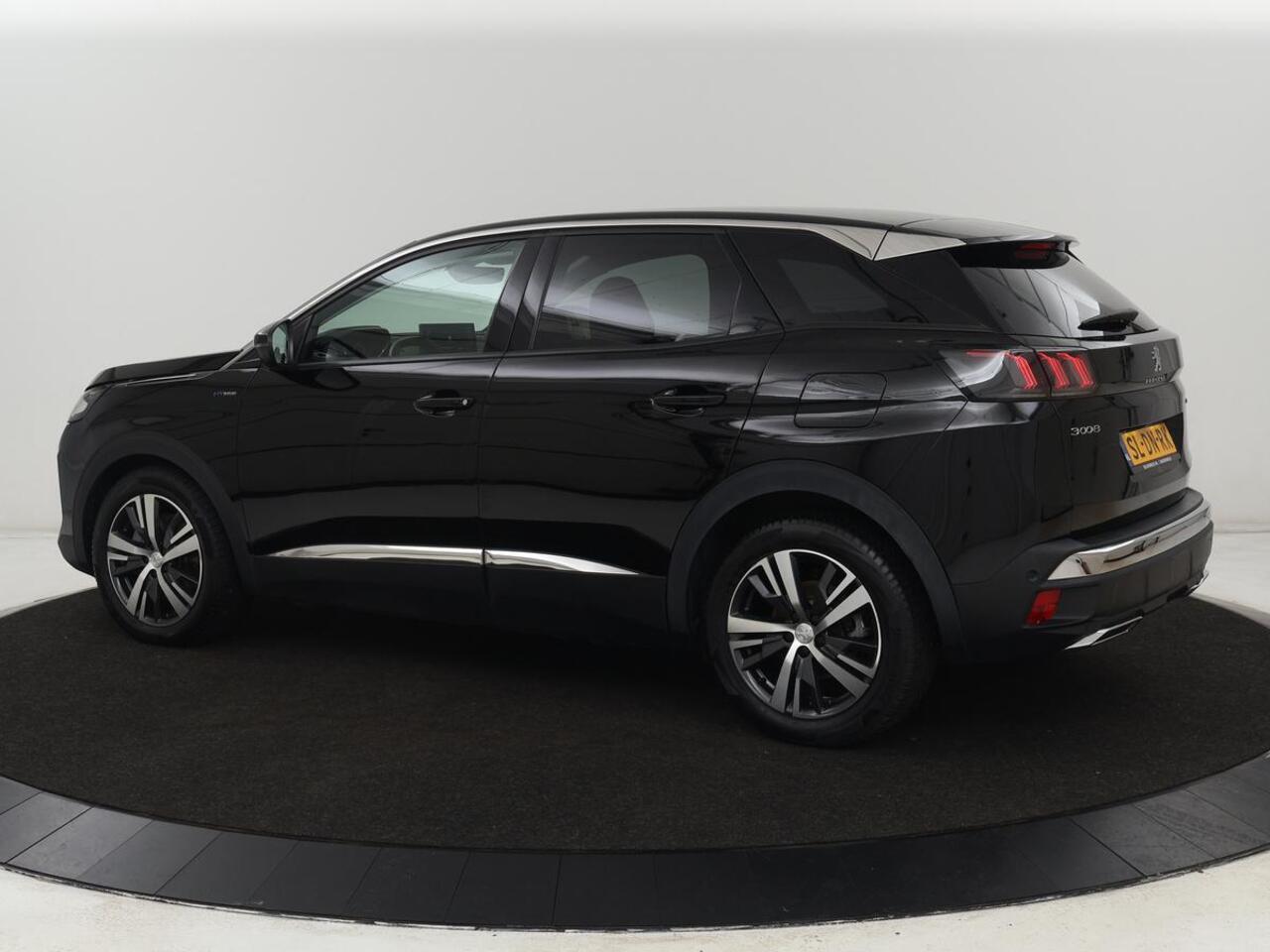 Peugeot 3008 1.6 HYbrid 225 Allure Pack | Carplay | Navigatie | Camera | Cruise Control | LED Koplampen | LMV 18 |