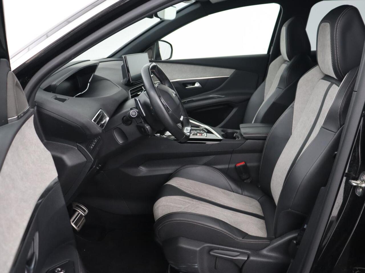 Peugeot 3008 1.6 HYbrid 225 GT | Adaptive cruise | FOCAL Sound | Trekhaak | Leder/Alcantara | Carplay | Camera | Sfeerverlichting | Navigatie | Digital Cockpit | PHEV | Plug In