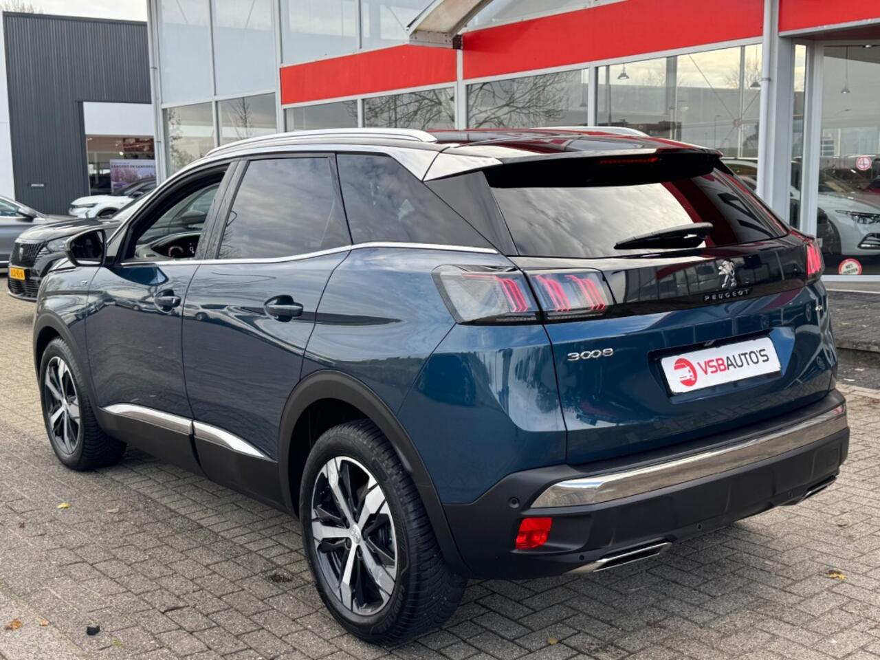 Peugeot 3008 1.2 TURBO AUT. FACELIFT GT NAVI CAMERA CARPLAY AIRCO LMV PDC