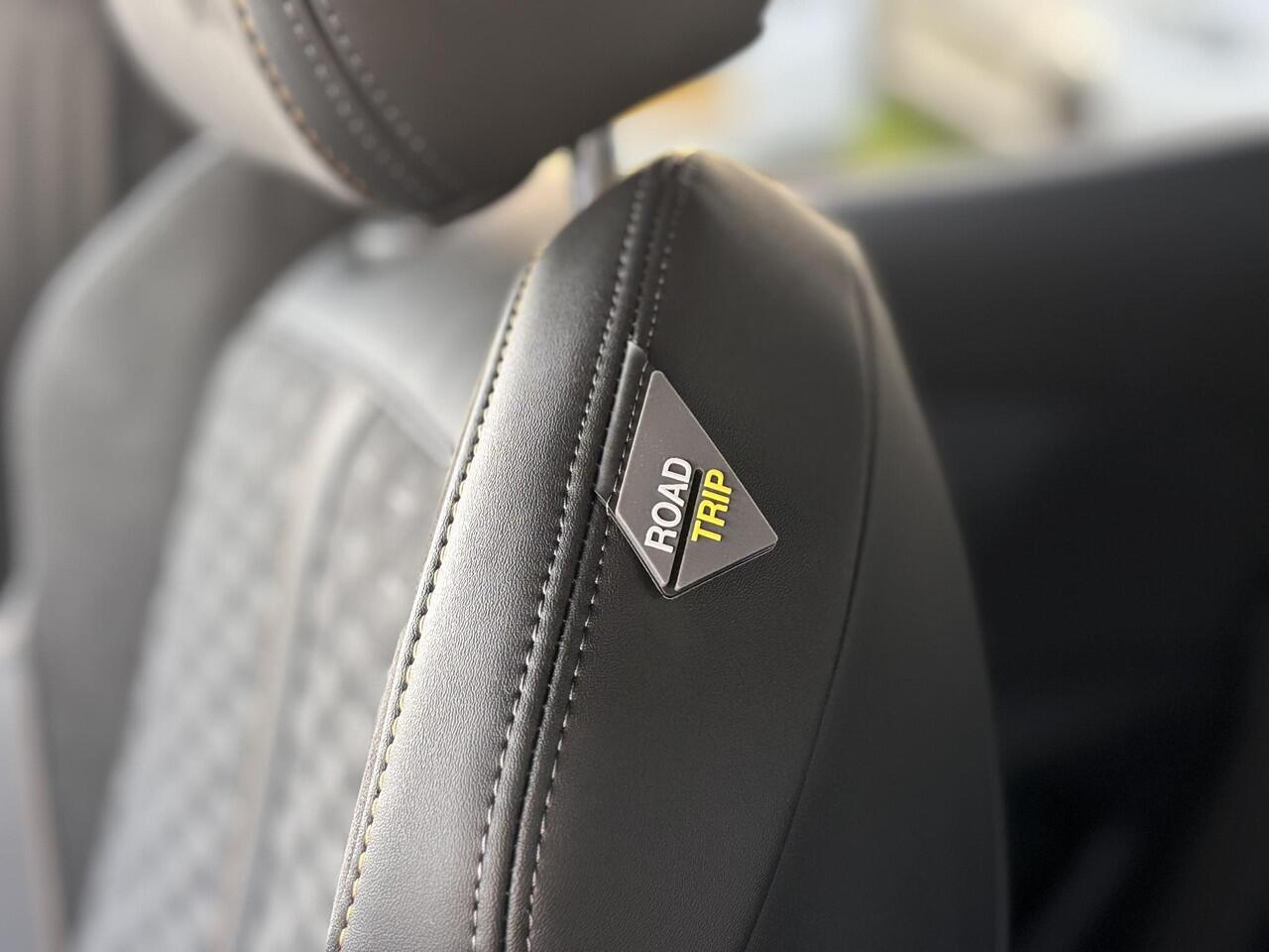 Peugeot 3008 Roadtrip Allure Pack 1.6 PHEV HYbrid 225pk e-EAT8 | TREKHAAK | STOELVERW. | NAVI | CAMERA | DODEHOEKBEW. |