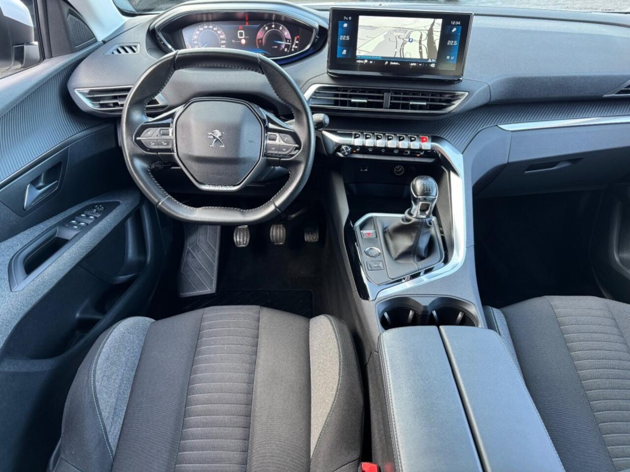 Peugeot 3008 1.2 PURETECH FACELIFT 130PK LED NAVI CAMERA CARPLAY AIRCO