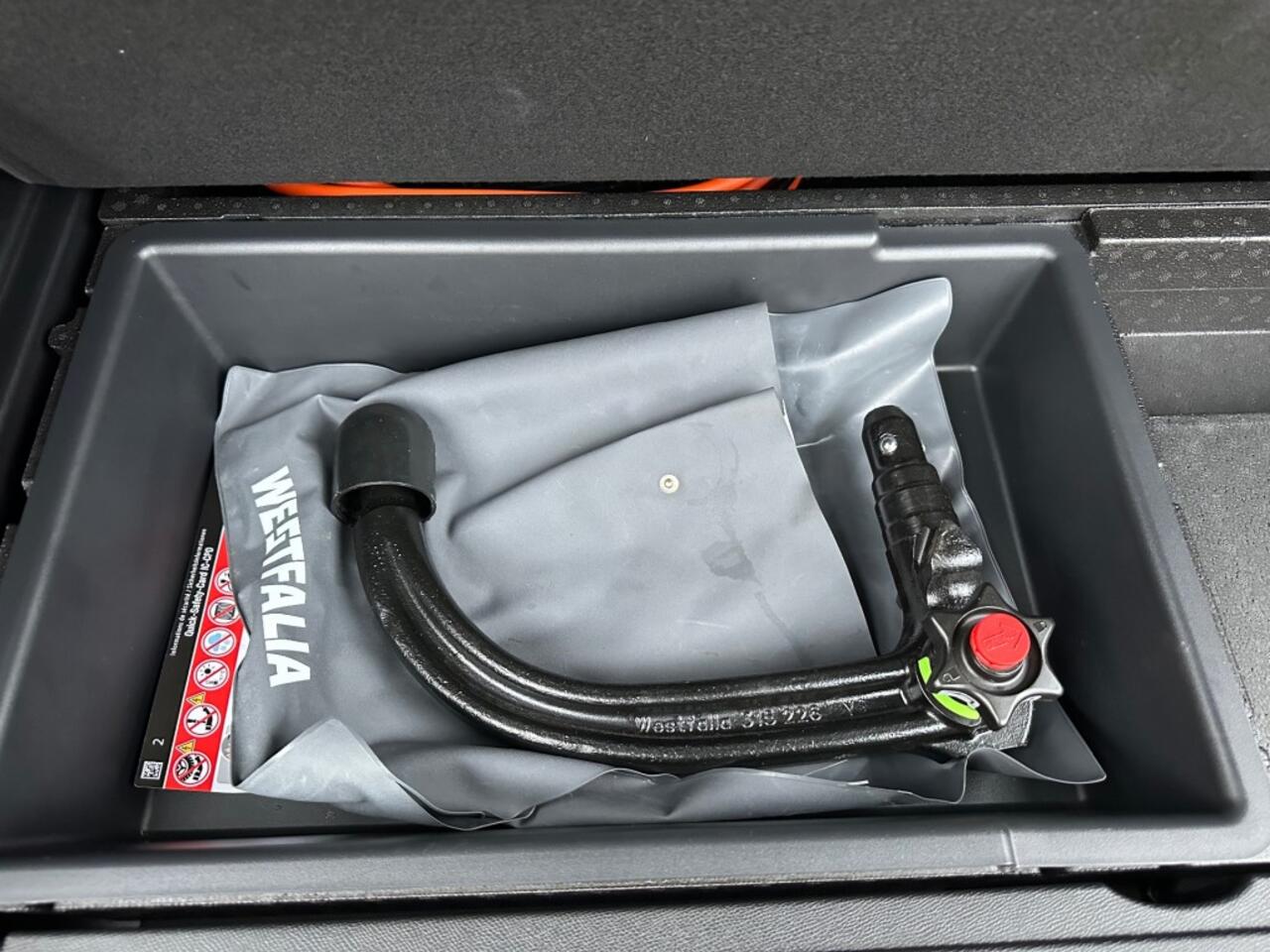 Peugeot 3008 1.6 HYBRID ALLURE TREKHAAK PHEV PLUG-IN