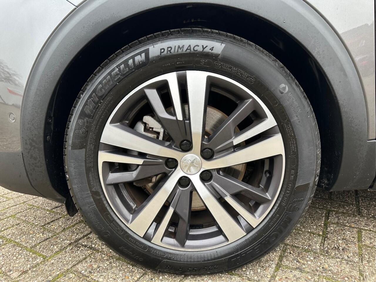 Peugeot 3008 1.6 HYBRID ALLURE TREKHAAK PHEV PLUG-IN