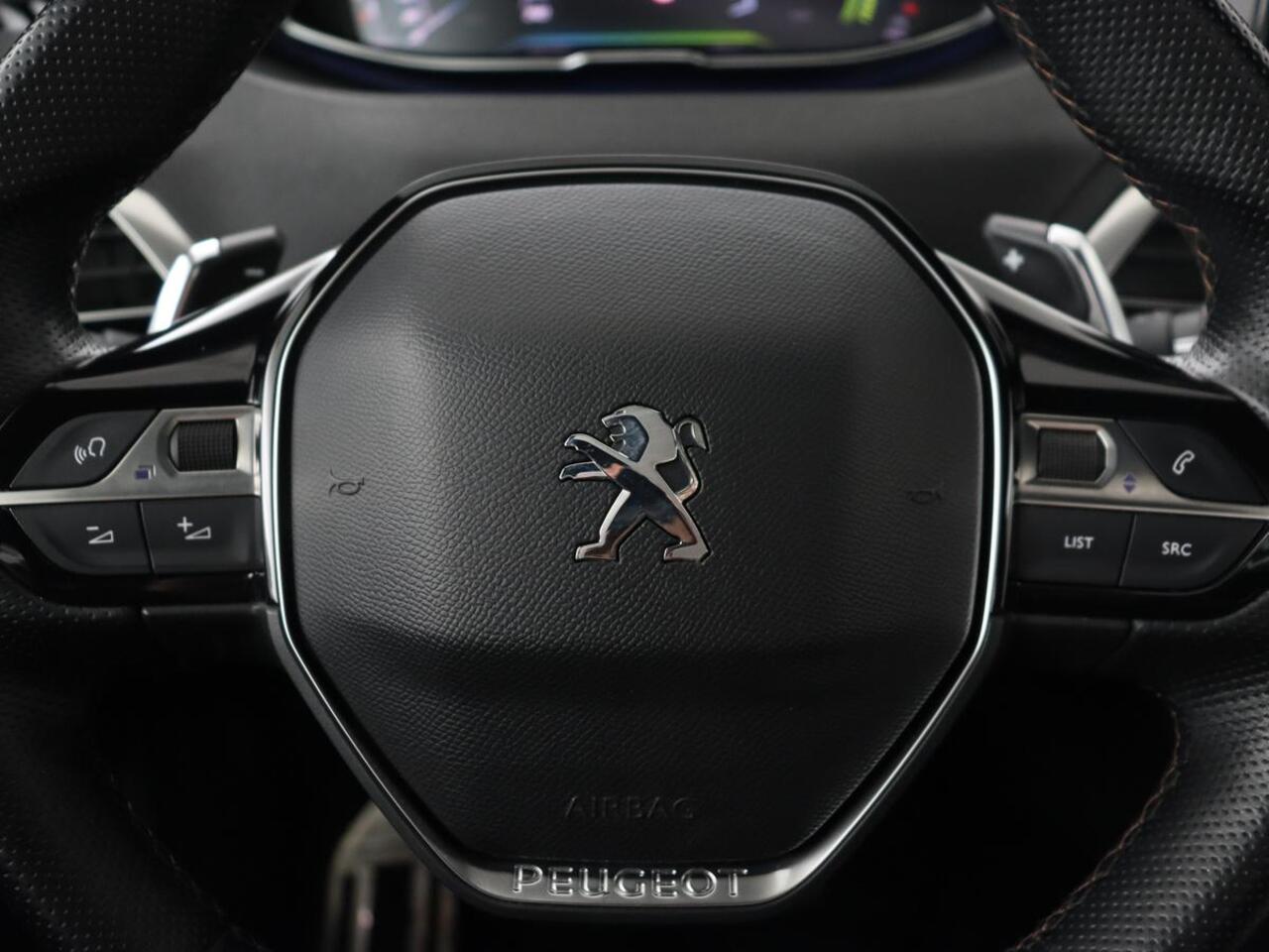 Peugeot 3008 1.6 HYbrid 225 GT Line | Panoramadak | Leder/Alcantara | Stoelverwarming | Camera | Carplay | Adaptive cruise | Navigatie | Keyless | Full LED | 19'' | Sfeerverlichting | PHEV | Plug In