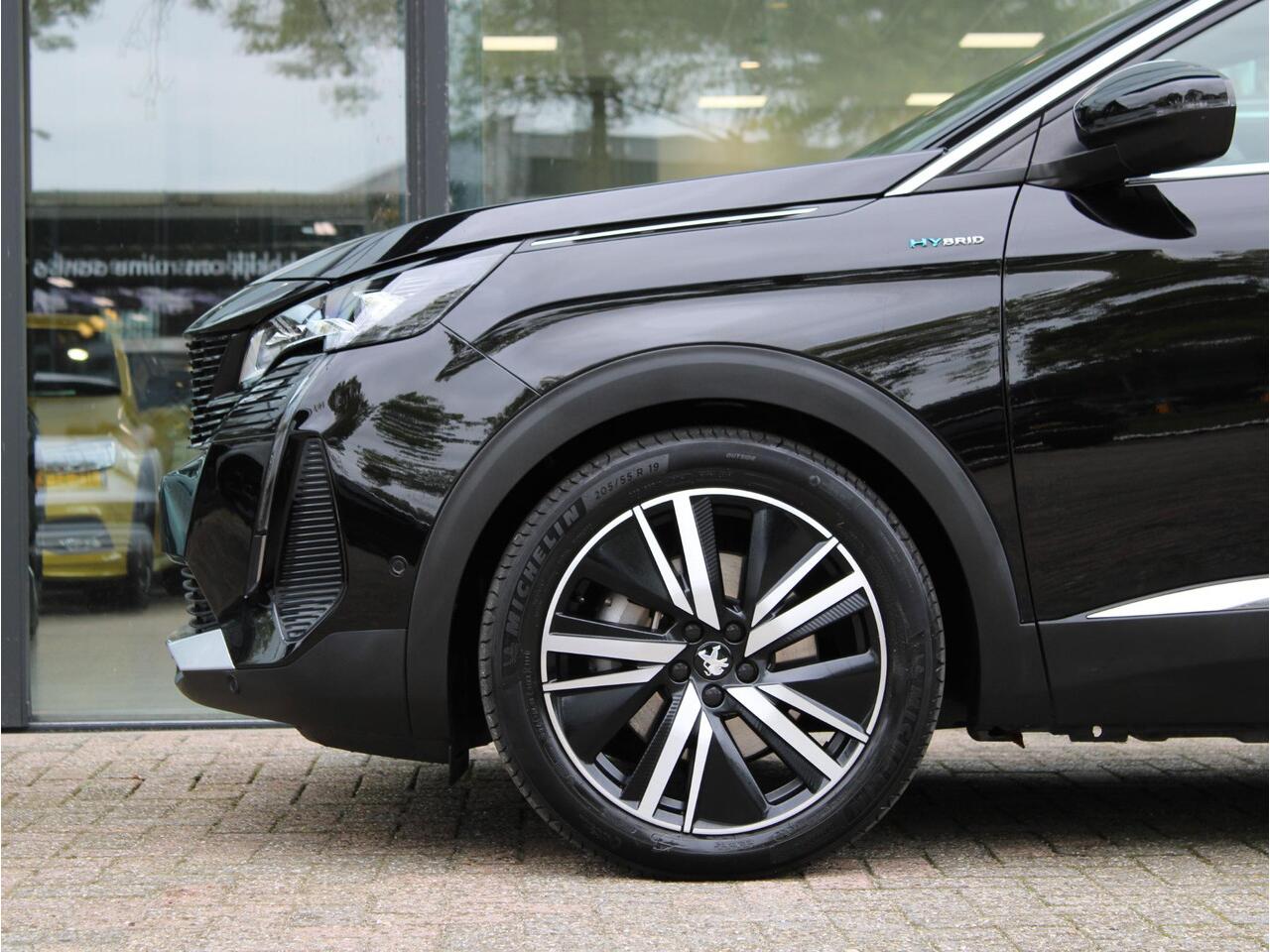 Peugeot 3008 1.6 HYbrid 225 GT | Navi / Panoramadak / Focal / Alcantara