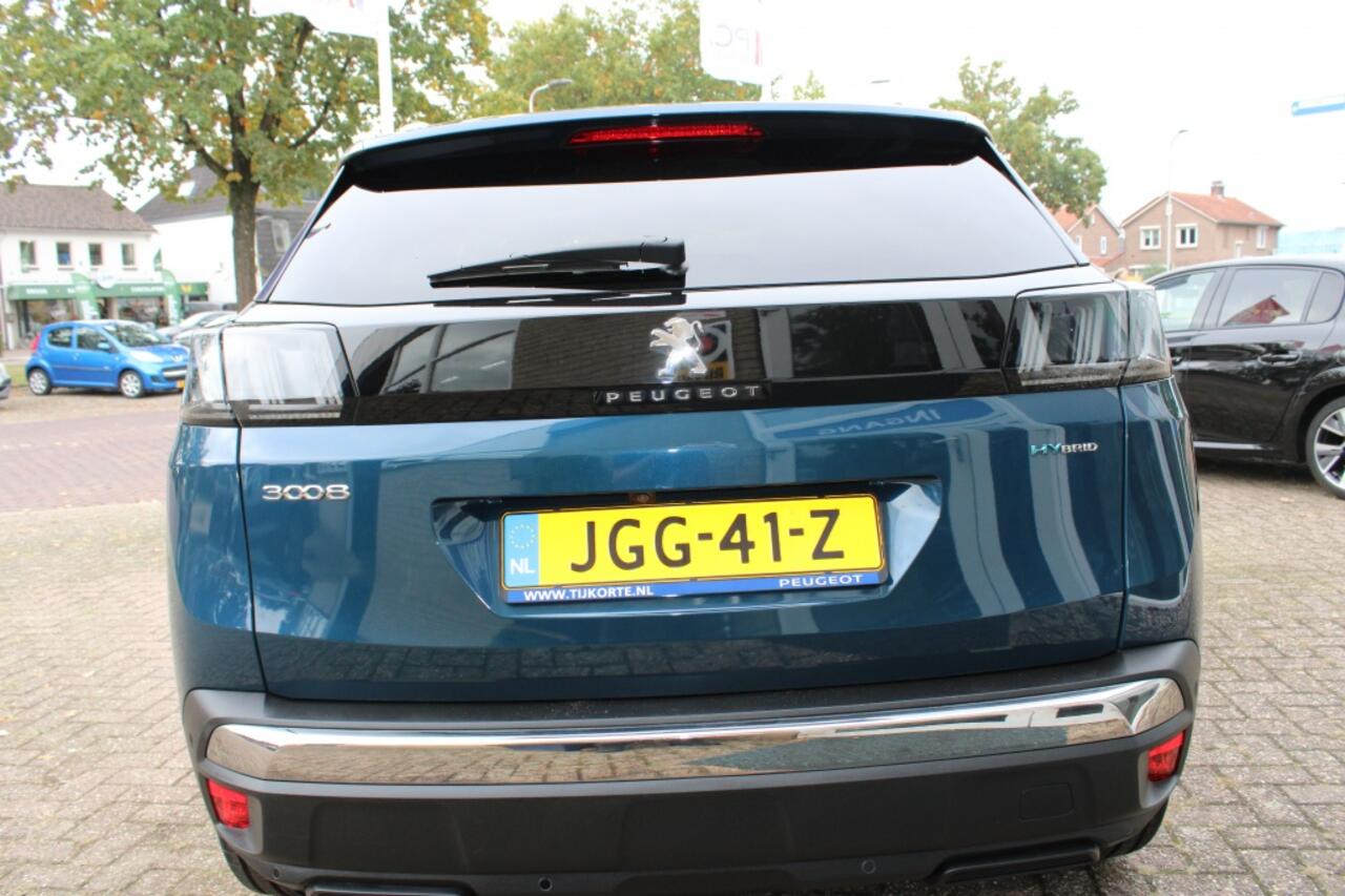 Peugeot 3008 1.6 HYbrid Allure