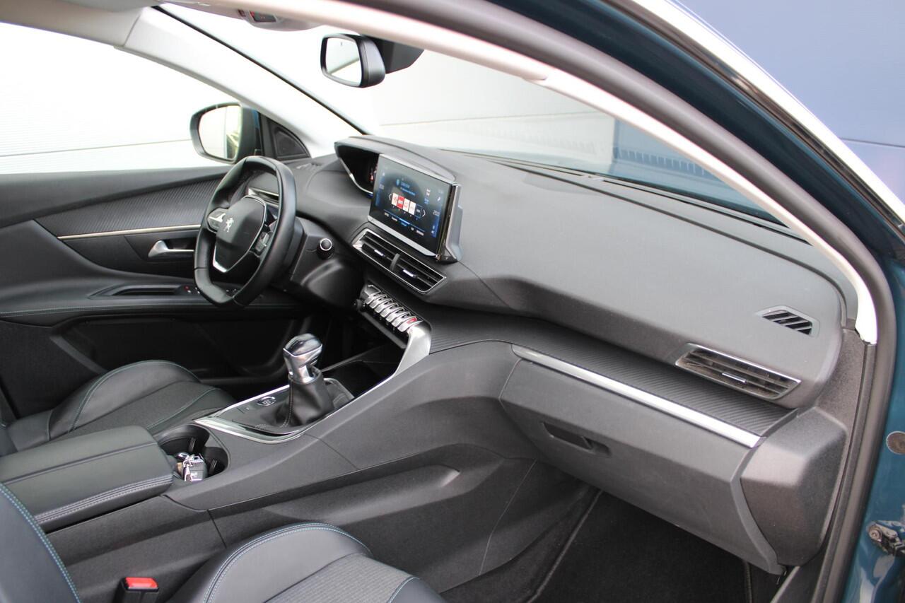 Peugeot 3008 1.2 PureTech 130pk Allure Airco Navi Camera Carplay Zeer mooi