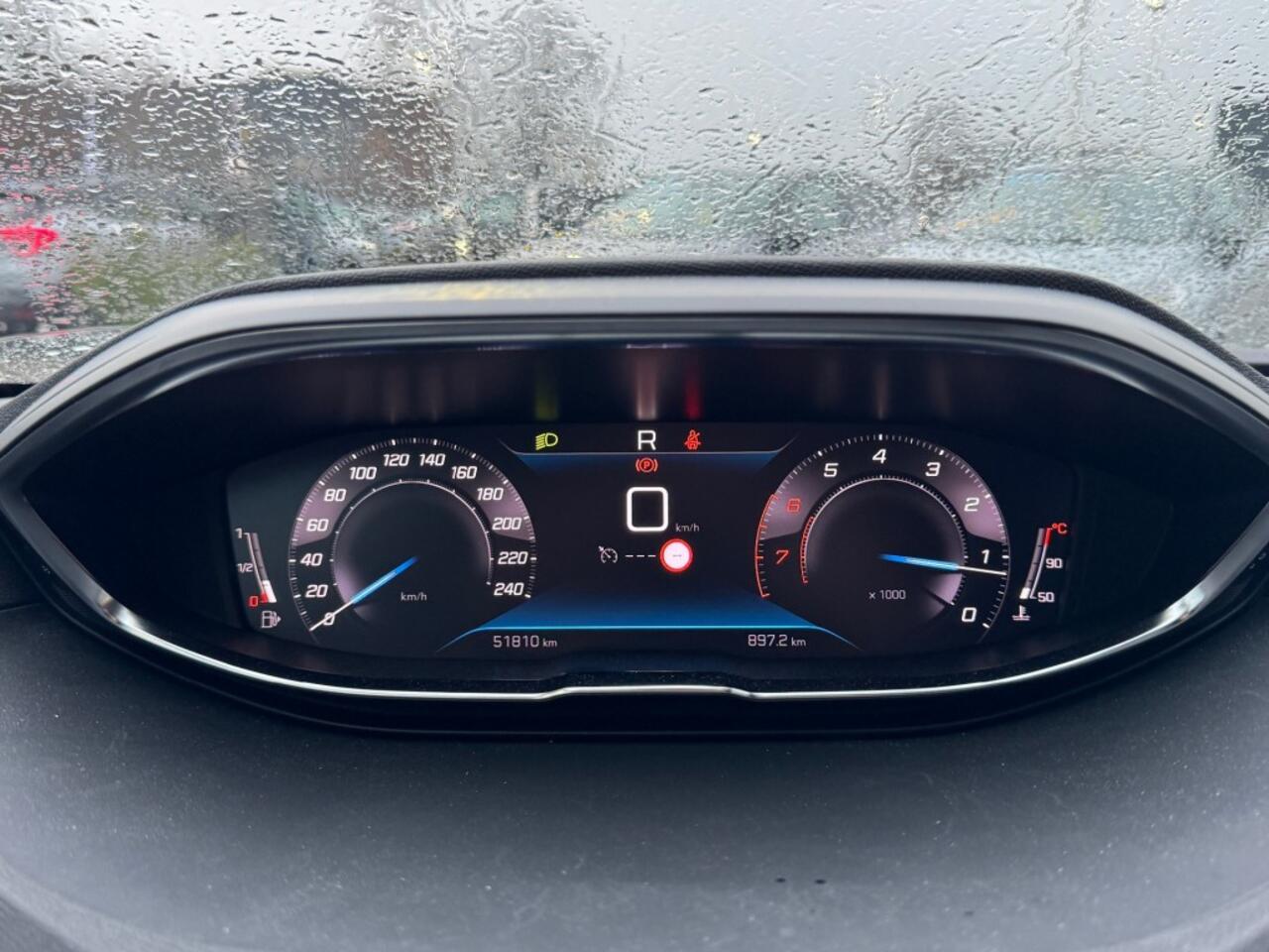 Peugeot 3008 1.2 Puere Tech Allure