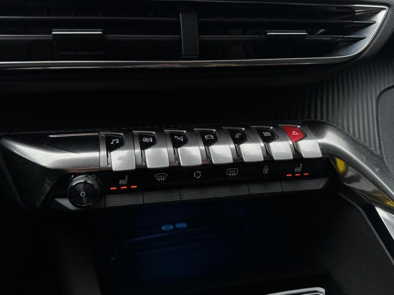 Peugeot 3008 1.2 Puere Tech Allure