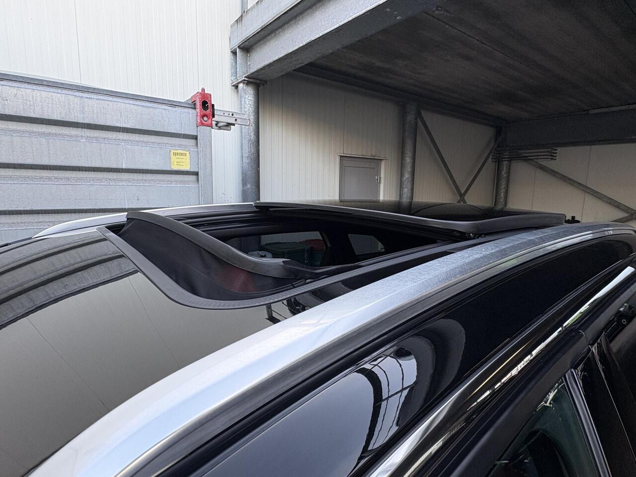 Peugeot 3008 GT 1.6 PHEV HYbrid 225pk e-EAT8 | SCHUIF/KANTELDAK | NAPPA LEDER | FOCAL HIFI | KEYLESS ENTRY | MASSAGE | STOELVERW. | CAMERA