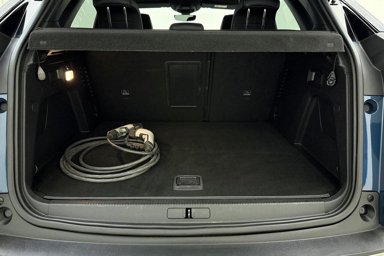 Peugeot 3008 1.6 HYbrid 225 GT Automaat | Navigatie | Trekhaak | Climate Control | Cruise Control Adaptie | Keyless entry en Start | Zwart Dak | Camera