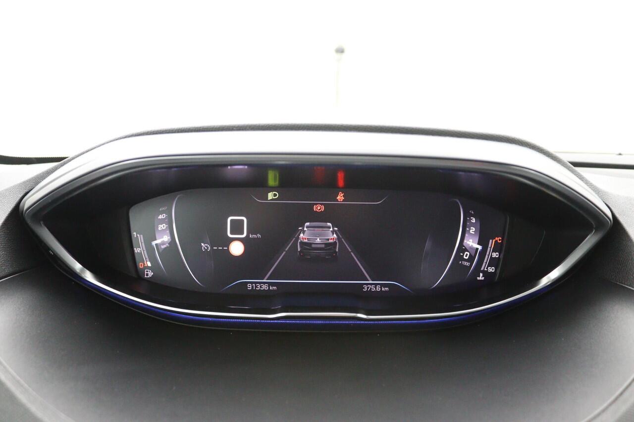 Peugeot 3008 1.2*FACELIFT*CARPLAY*NAVI*CRUISE*ECC*HAAK*CAM*LED*