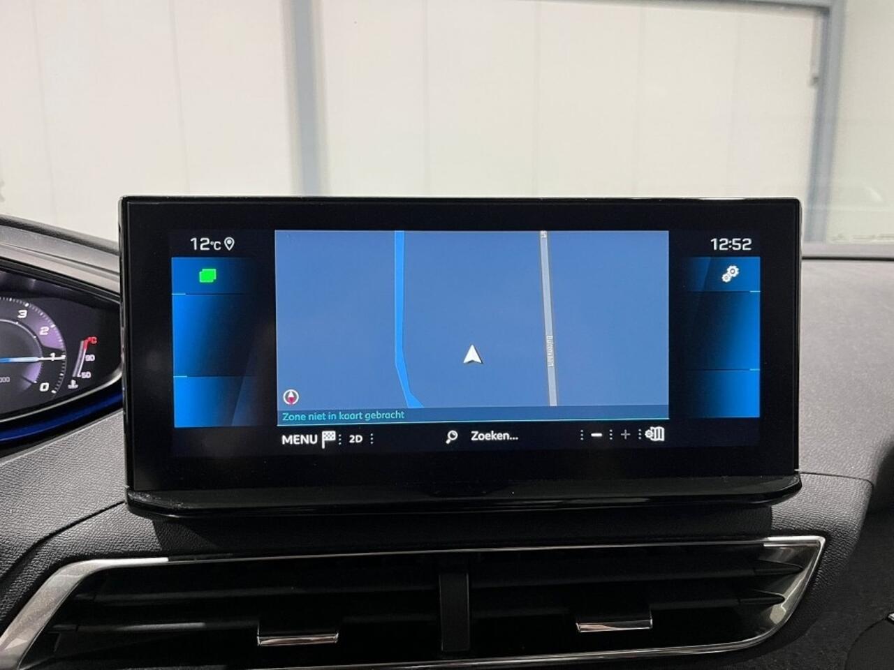 Peugeot 3008 1.2 PureT. Automaat Navigatie Nieuw model
