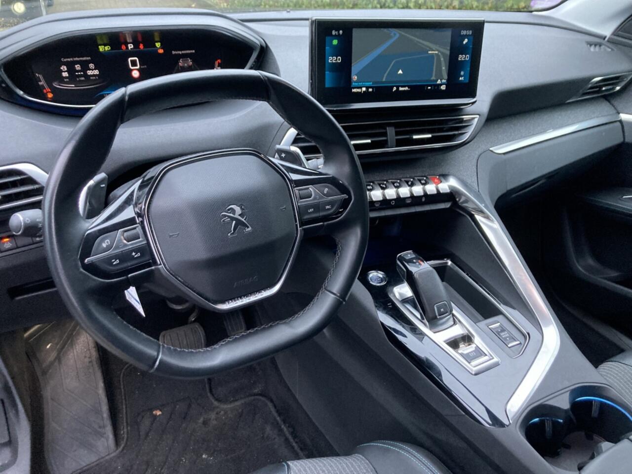 Peugeot 3008 1.2 PureT. Automaat Navigatie Nieuw model