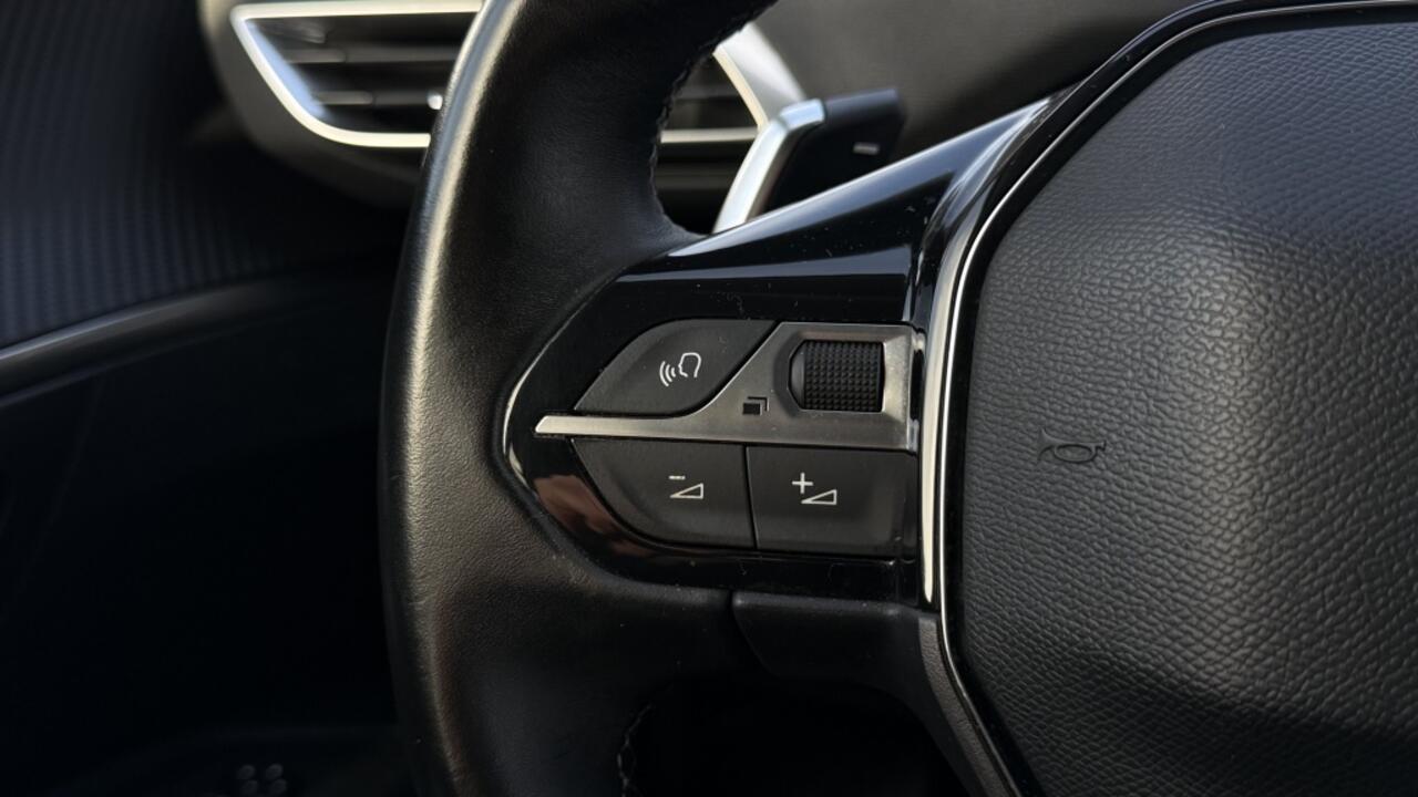 Peugeot 3008 1.6 HYbrid BL Allure | Navi | Camera
