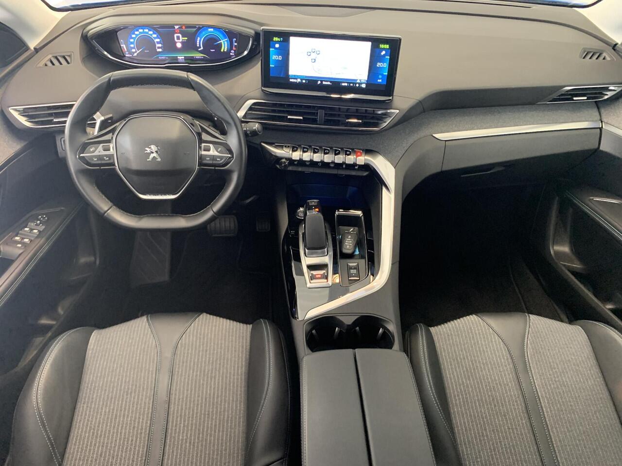 Peugeot 3008 1.6 HYbrid 225 Blue Lease Allure | Navigatie | Parkeercamera achter | Stoelverwarming | Apple carplay/Android auto |