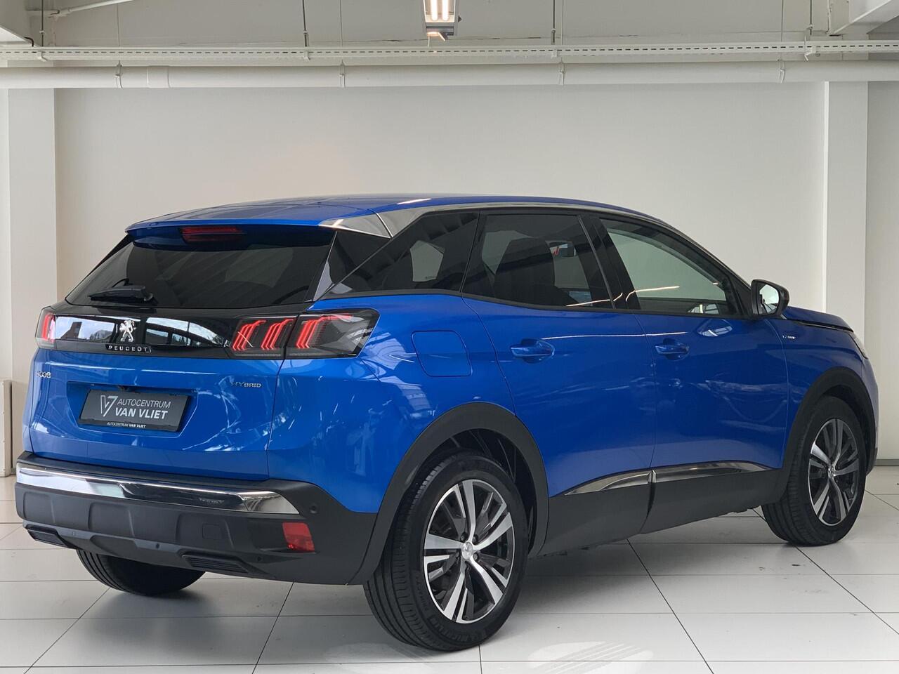 Peugeot 3008 1.6 HYbrid 225 Blue Lease Allure | Navigatie | Parkeercamera achter | Stoelverwarming | Apple carplay/Android auto |